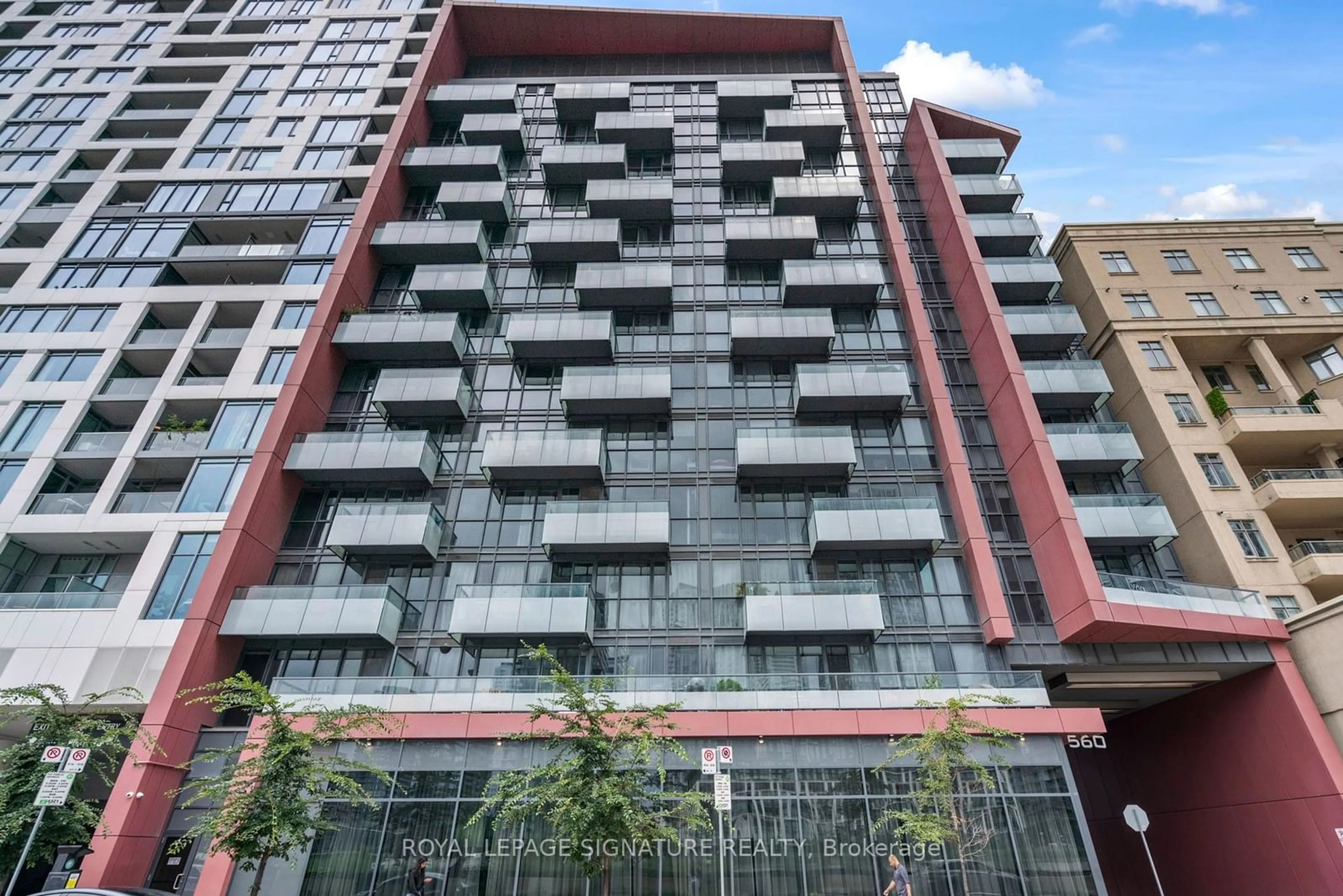A pic from exterior of the house or condo for 560 Front St #1230, Toronto Ontario M5V 1C1