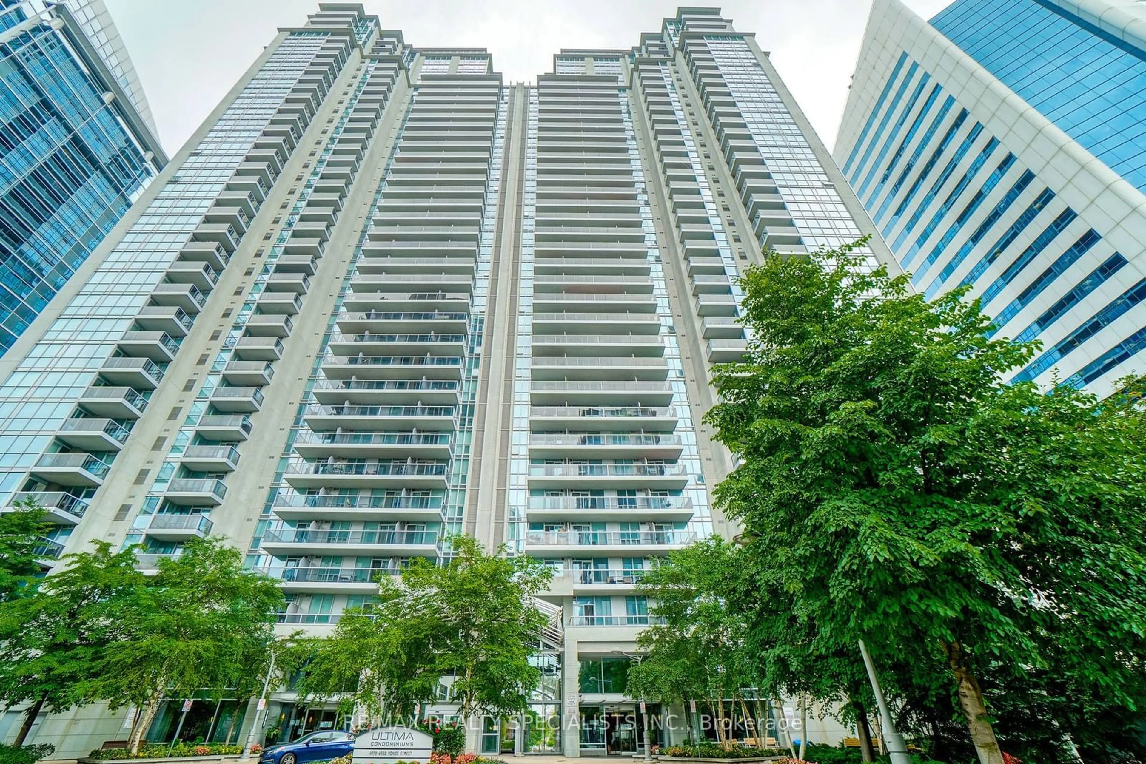 A pic from exterior of the house or condo for 4968 Yonge St #2915, Toronto Ontario M2N 7G9