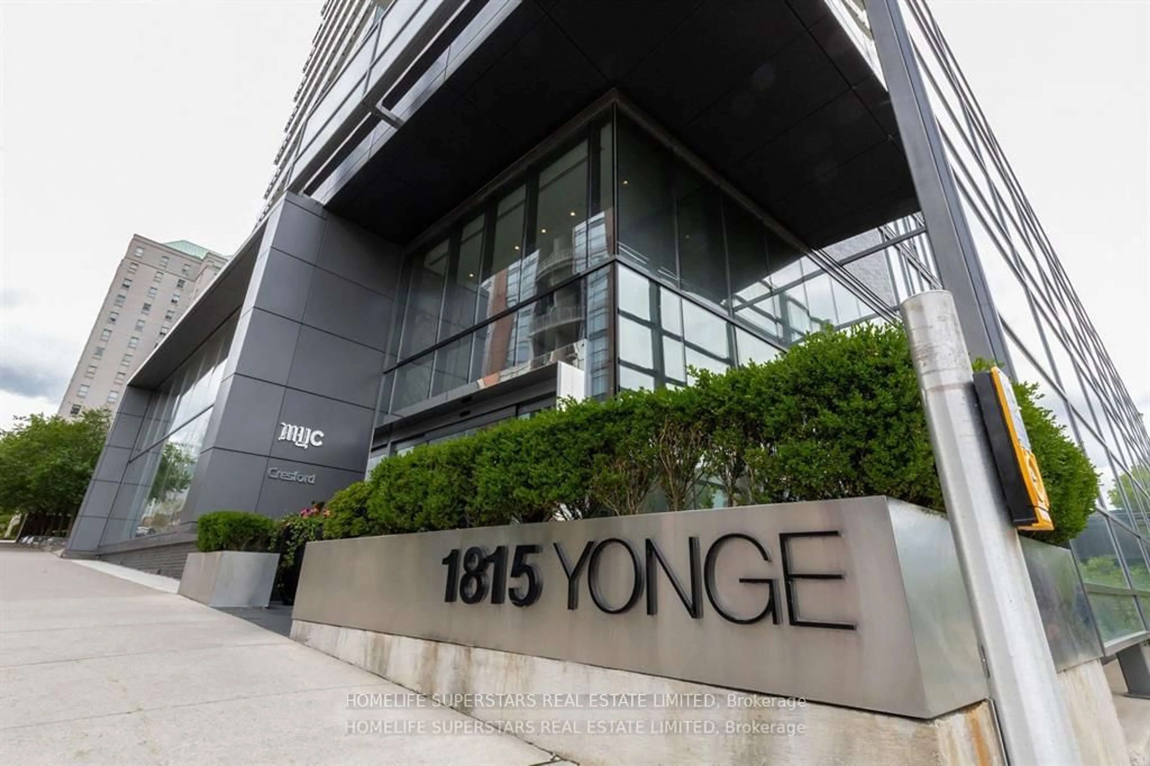 Outside view for 1815 Yonge St #1004, Toronto Ontario M4T 2A4
