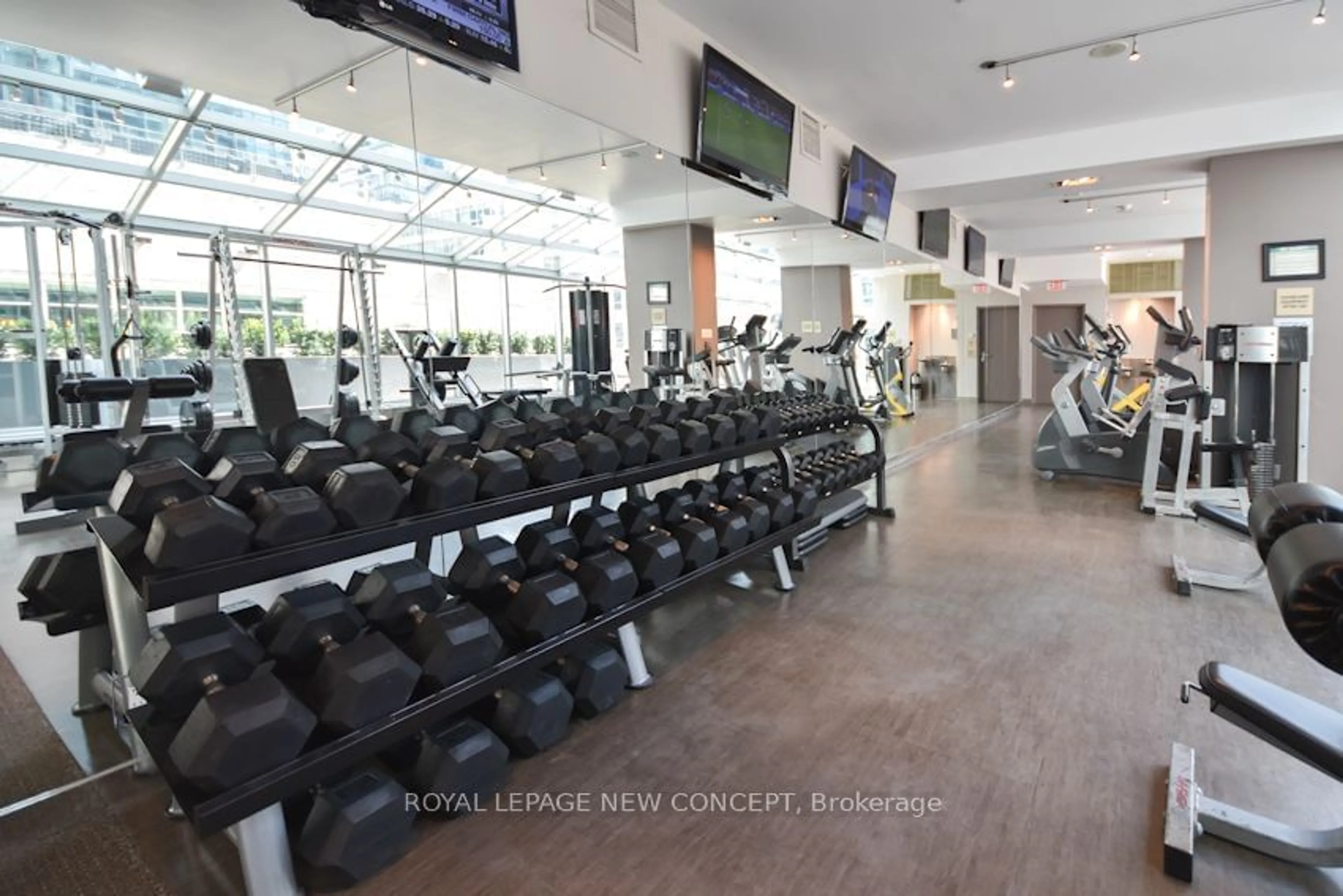 Gym or fitness room for 350 Wellington St #425, Toronto Ontario M5V 3W9