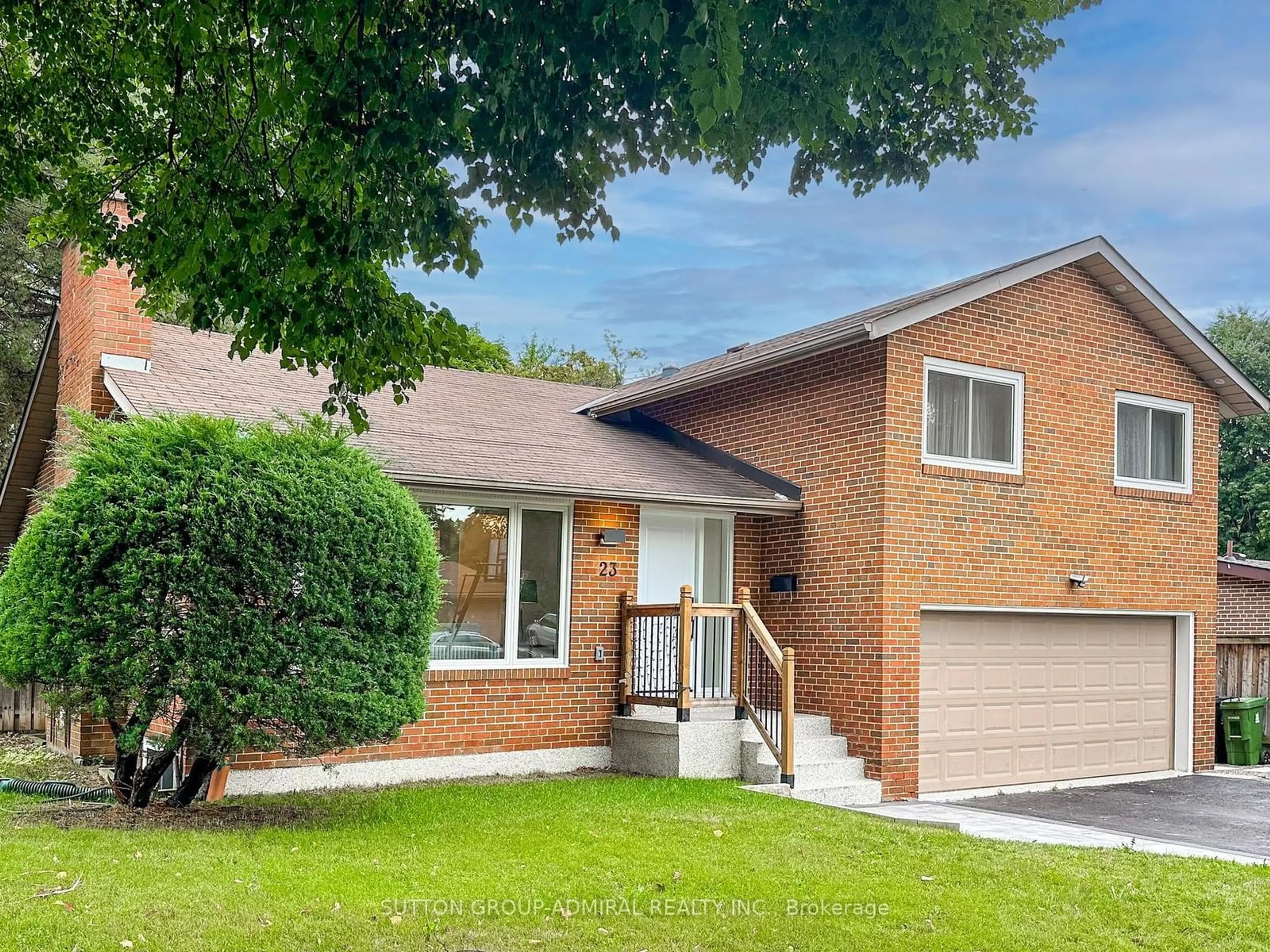 Frontside or backside of a home for 23 Quincy Cres, Toronto Ontario M2J 1C5