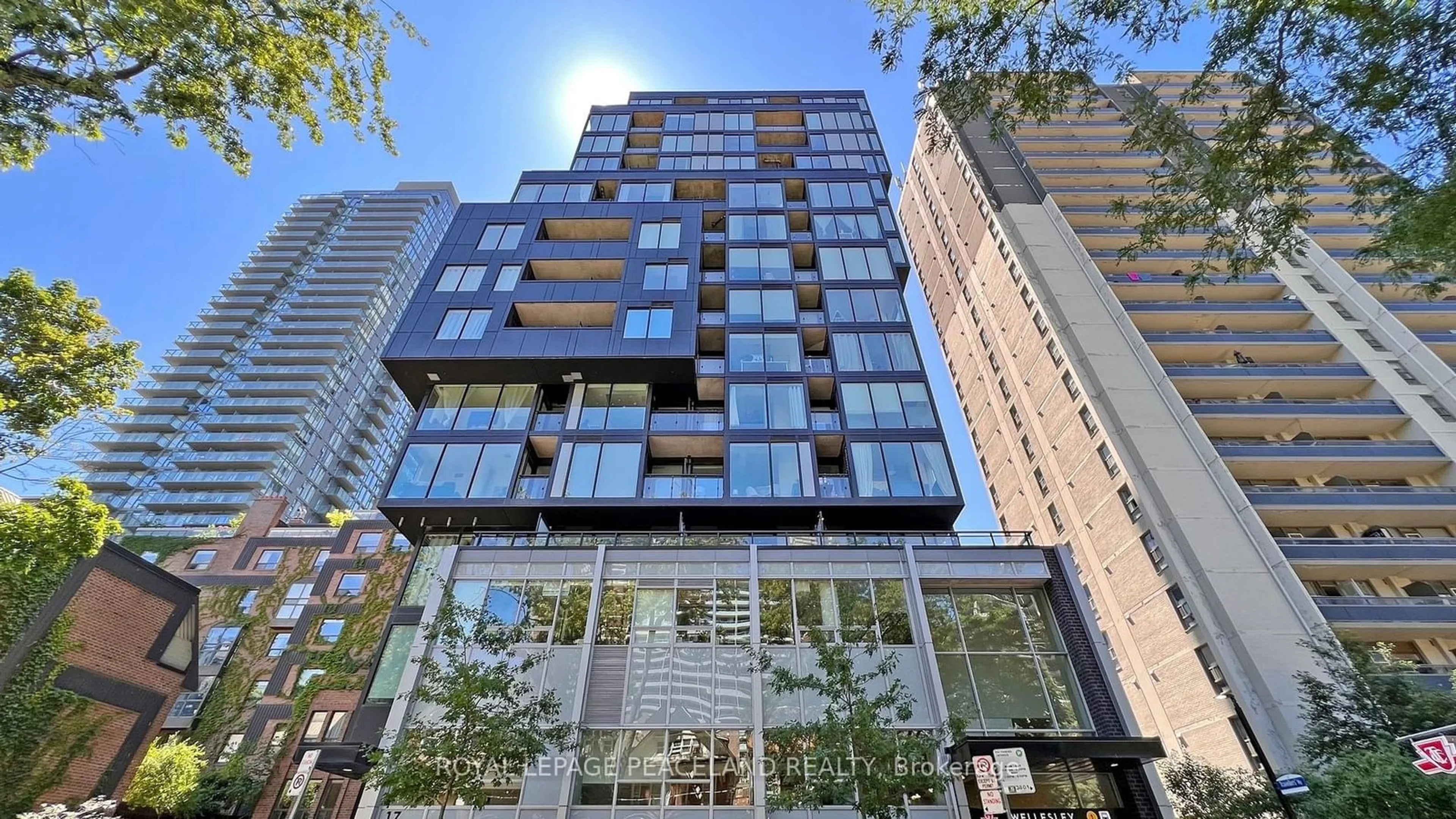 A pic from exterior of the house or condo for 17 Dundonald St #910, Toronto Ontario M4Y 0E4