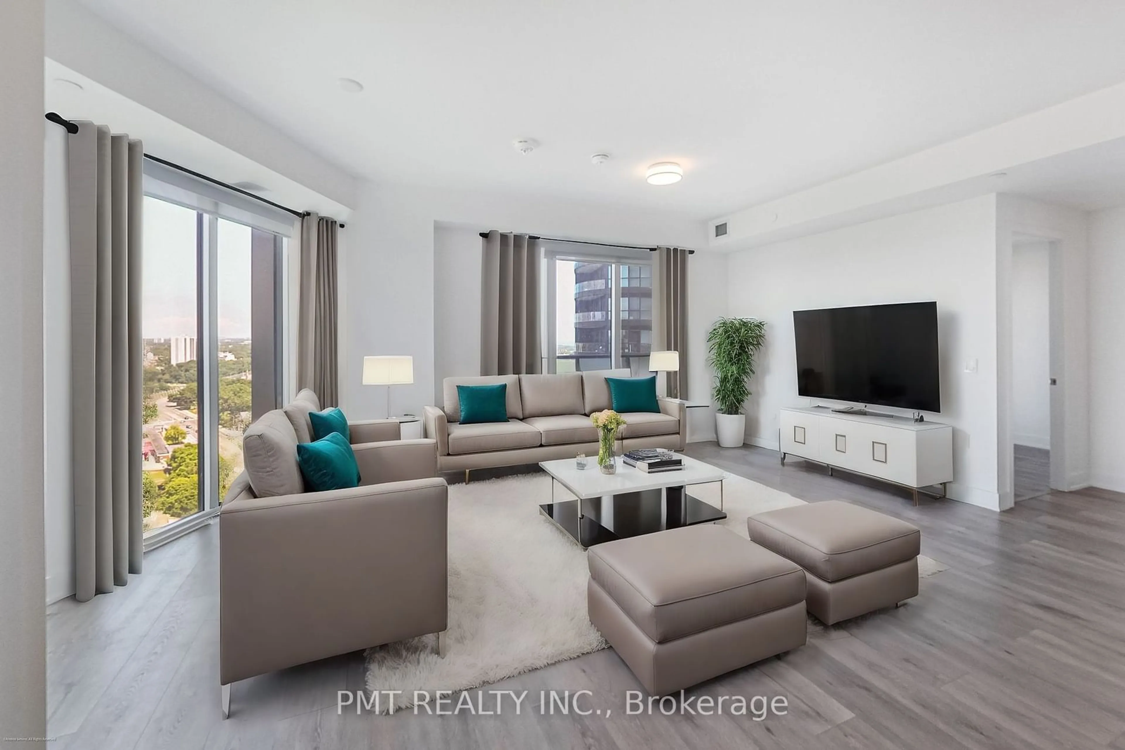 Living room for 575 Bloor St #1903, Toronto Ontario M4W 0B2