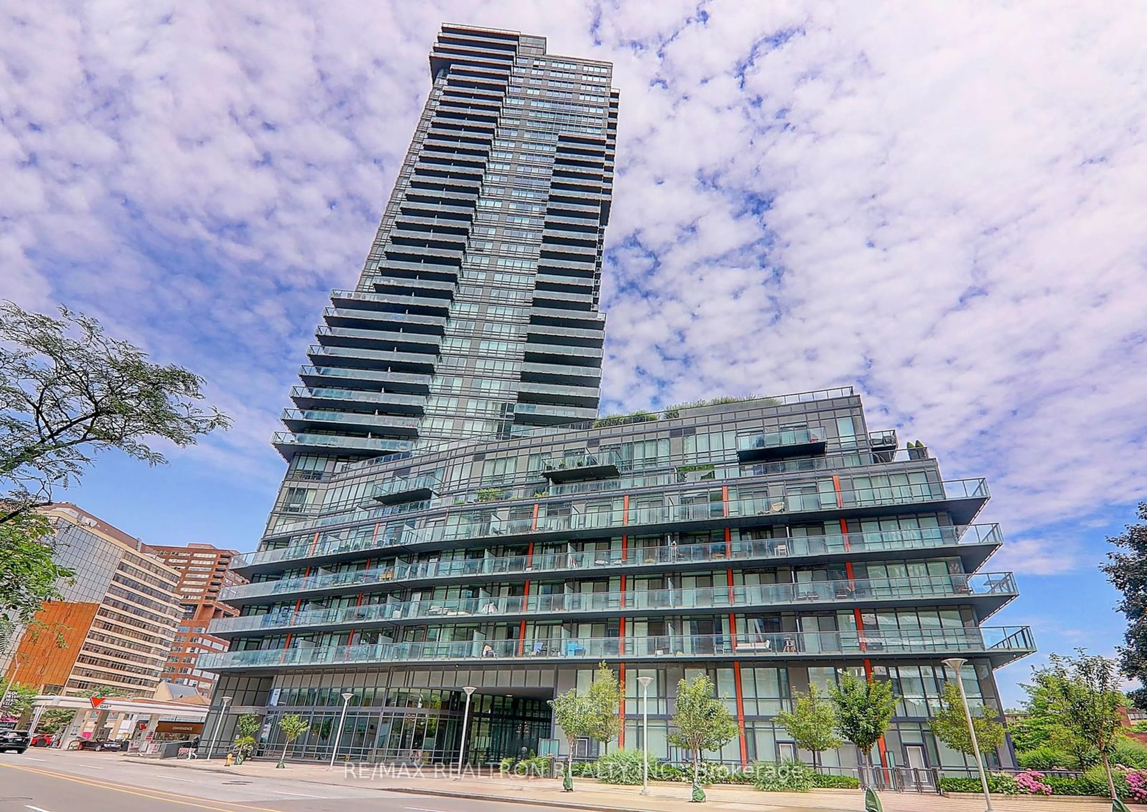 A pic from exterior of the house or condo for 825 Church St #318, Toronto Ontario M4W 3Z4