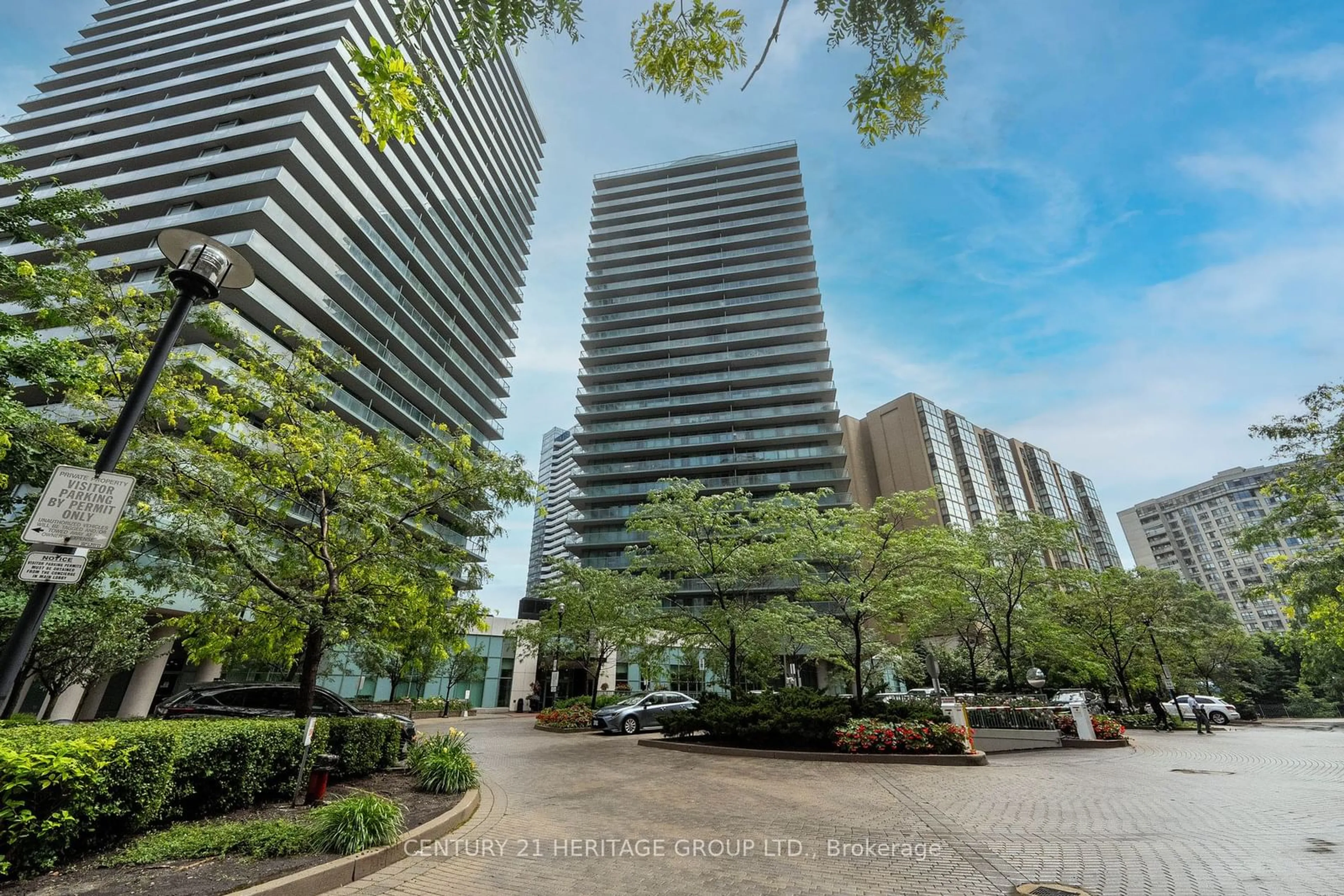 A pic from exterior of the house or condo for 5500 Yonge St #1811, Toronto Ontario M2N 7L1