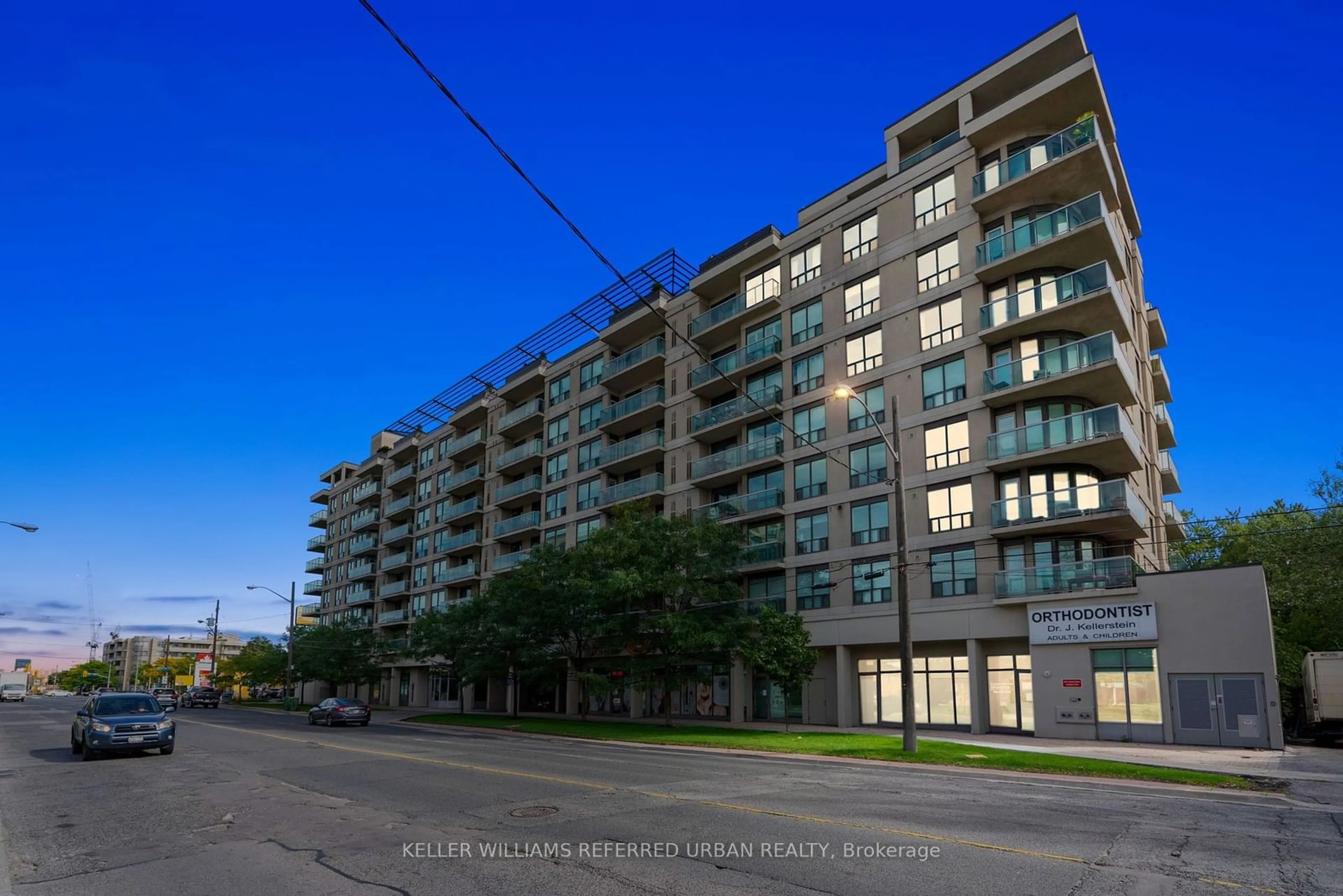A pic from exterior of the house or condo for 935 Sheppard Ave #906, Toronto Ontario M3H 2T7