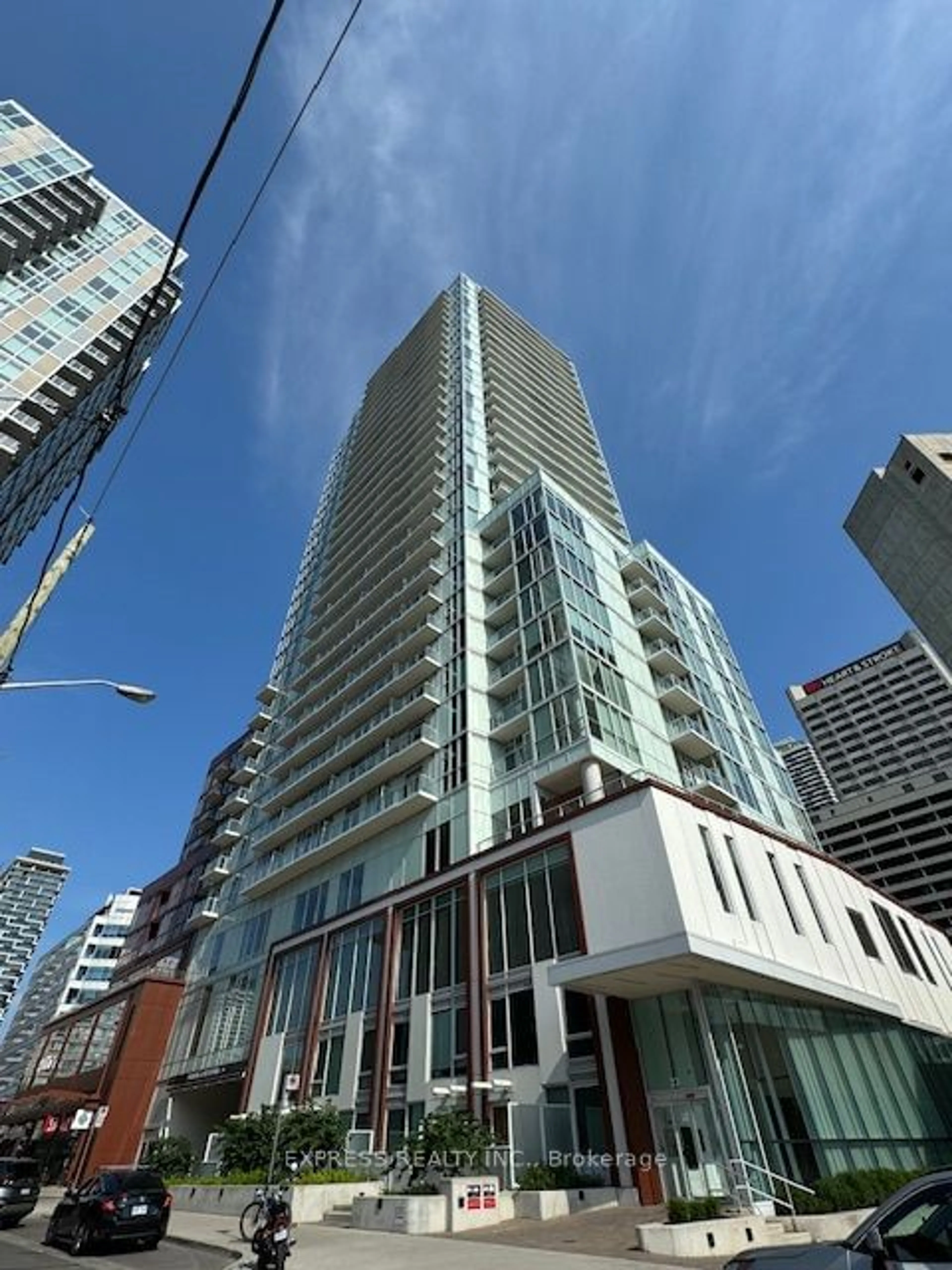 A pic from exterior of the house or condo for 33 Helendale Ave #1713, Toronto Ontario M4R 0A4