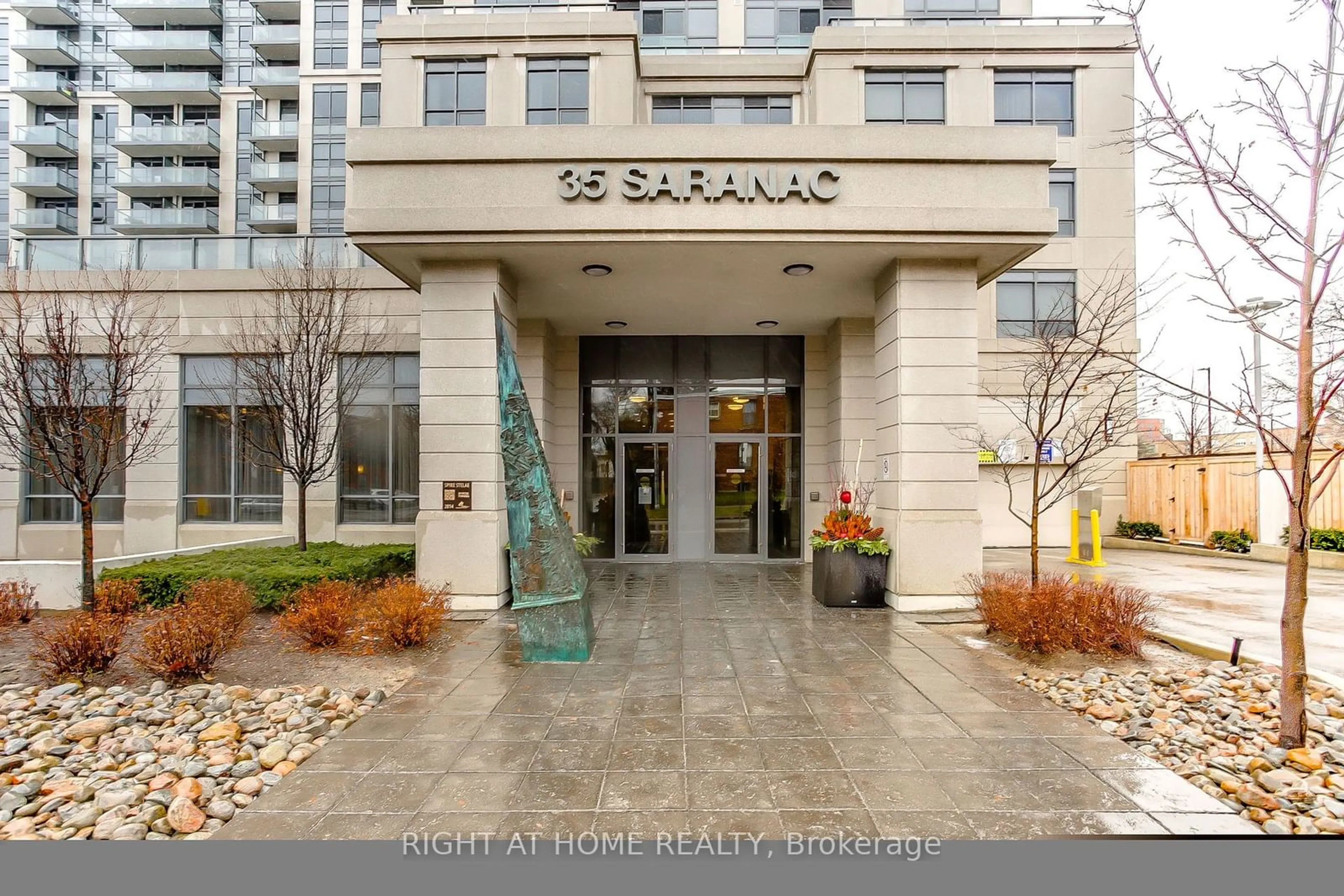 A pic from exterior of the house or condo for 35 Saranac Blvd #1115, Toronto Ontario M6A 2G4