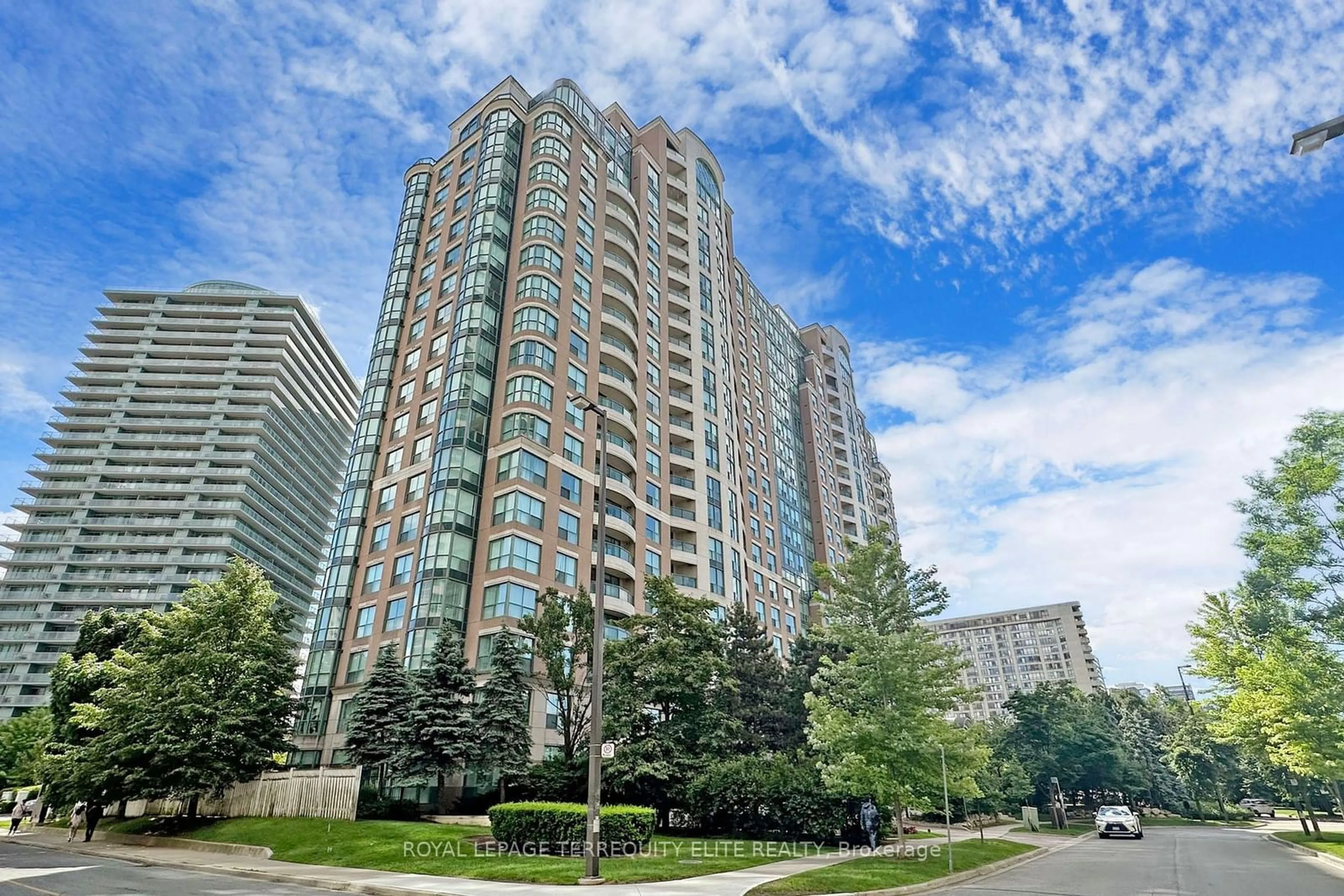 A pic from exterior of the house or condo for 23 Lorraine Dr #1912, Toronto Ontario M2N 6Z6