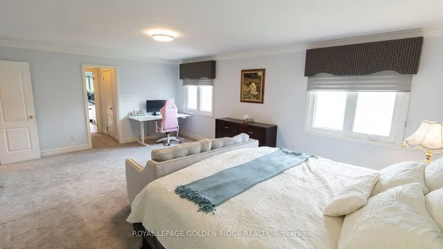 Additional property image - 301 Holmes Ave