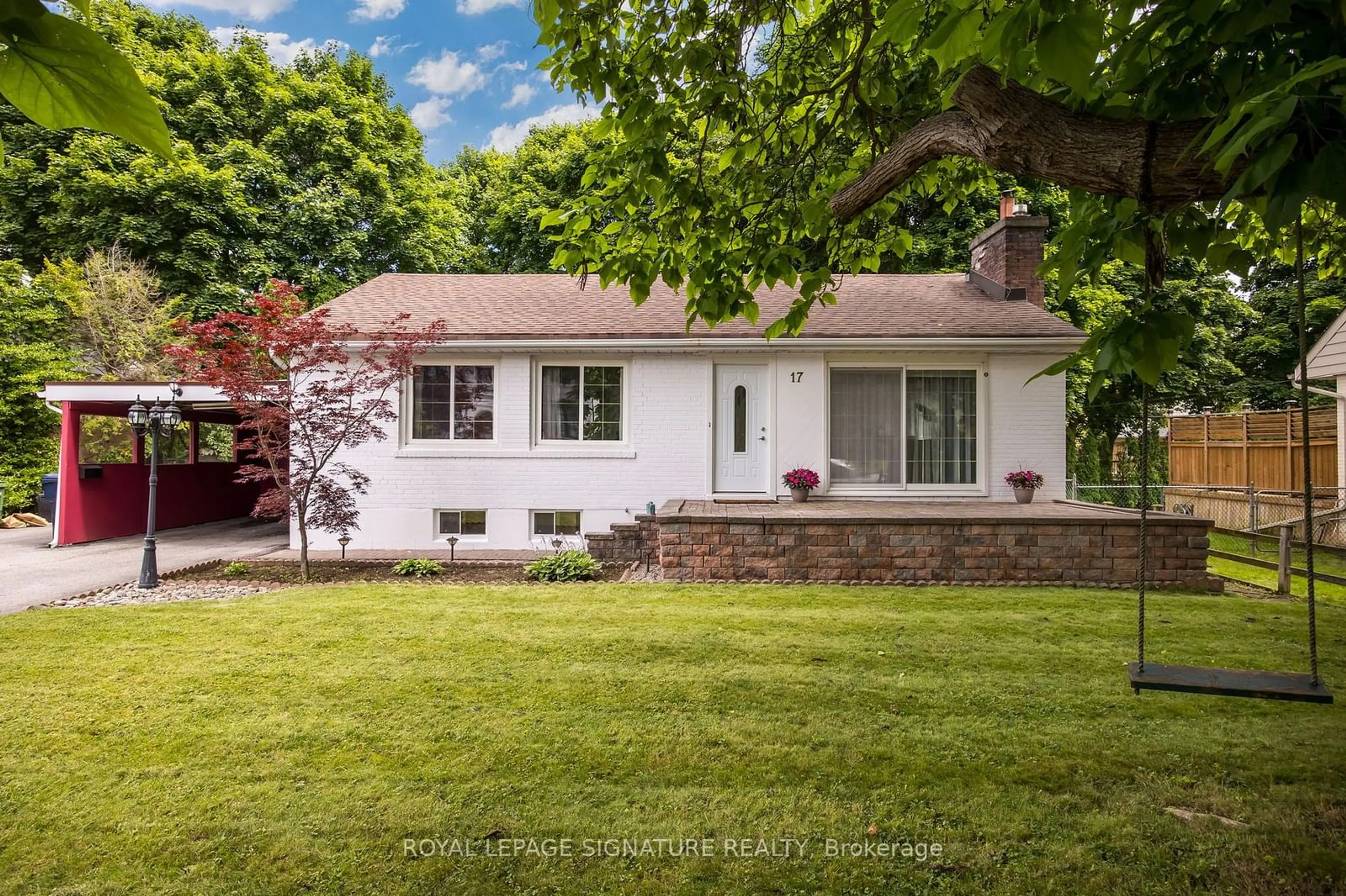 Frontside or backside of a home for 17 Addison Cres, Toronto Ontario M3B 1K7