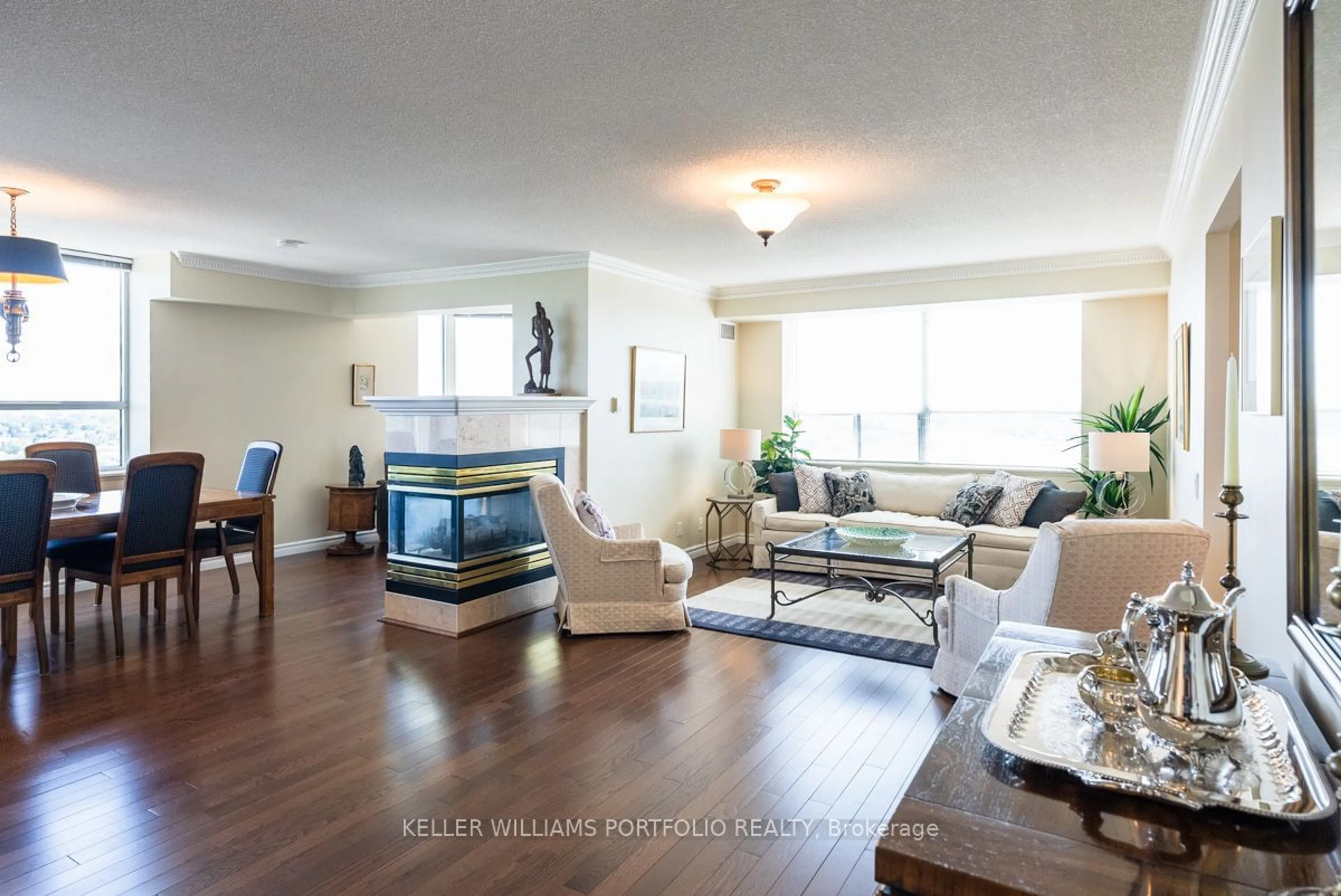 Living room for 265 Ridley Blvd #1708, Toronto Ontario M5M 4N8