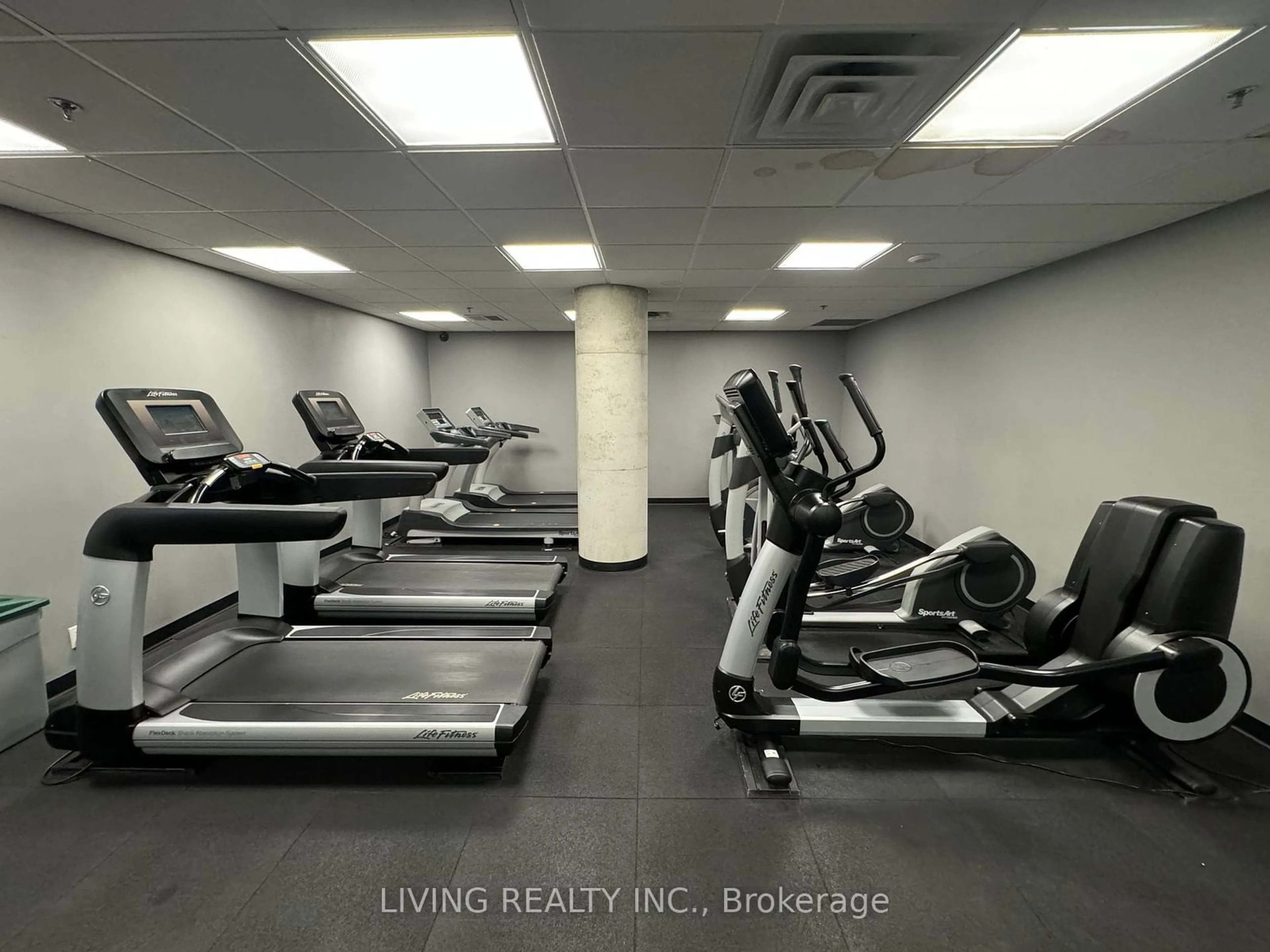 Gym or fitness room for 38 Joe Shuster Way #2102, Toronto Ontario M6K 0A5