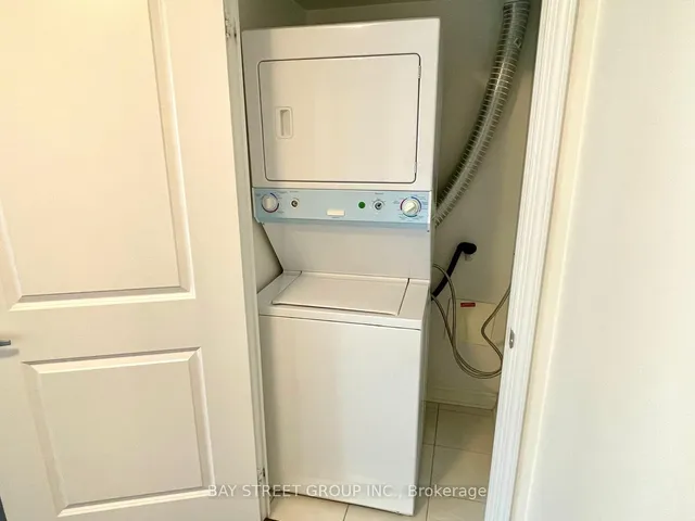 Additional property image - 27 Rean Dr Unit 402