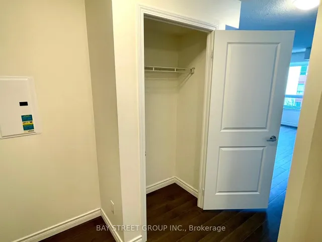 Additional property image - 27 Rean Dr Unit 402