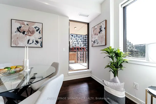 Additional property image - 400 Wellington St Unit 908