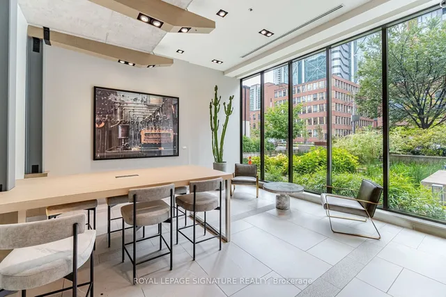 Additional property image - 400 Wellington St Unit 908