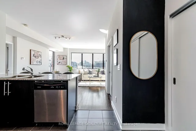 Additional property image - 400 Wellington St Unit 908