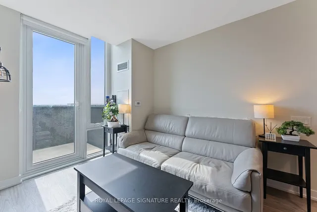 Additional property image - 38 Monte Kwinter Crt Unit 1412