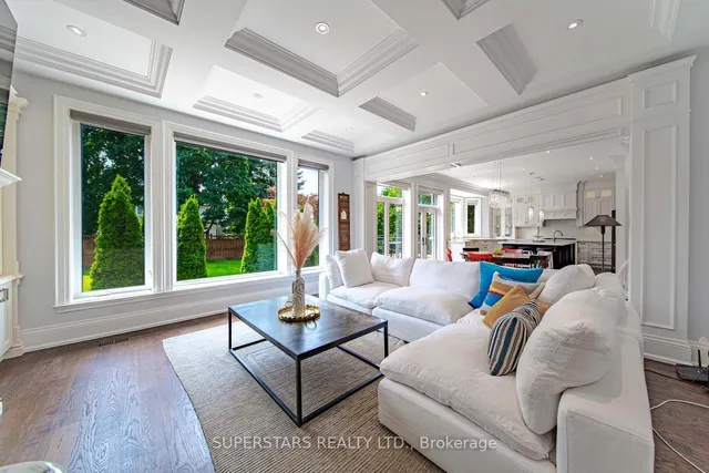 Additional property image - 643 Glencairn Ave