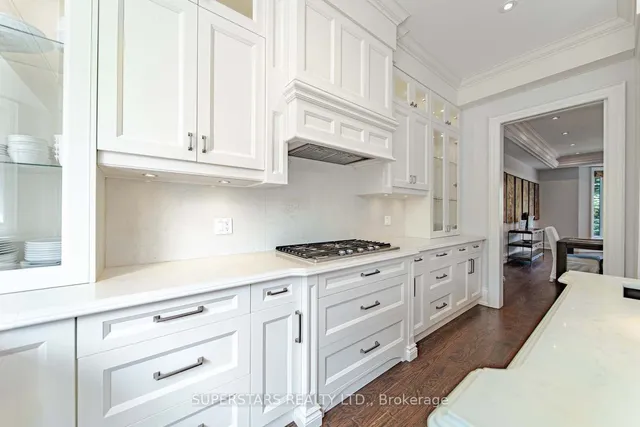Additional property image - 643 Glencairn Ave