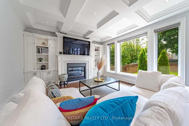 Additional property image - 643 Glencairn Ave