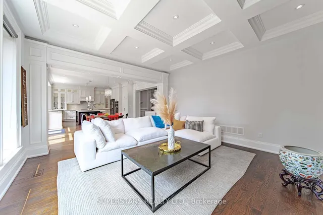 Additional property image - 643 Glencairn Ave