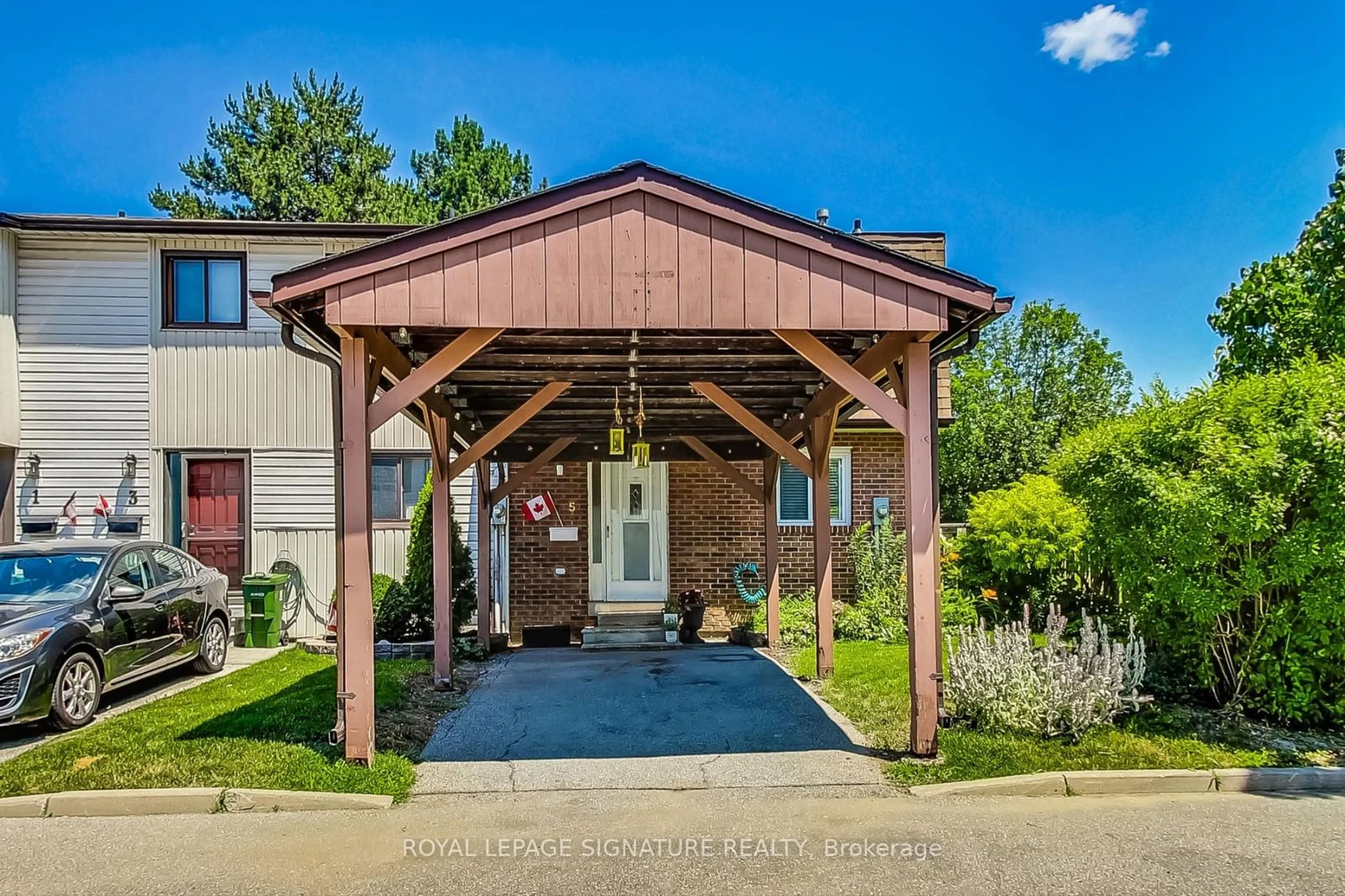 Indoor entryway for 5 Early Apple Way, Toronto Ontario M3A 3N4