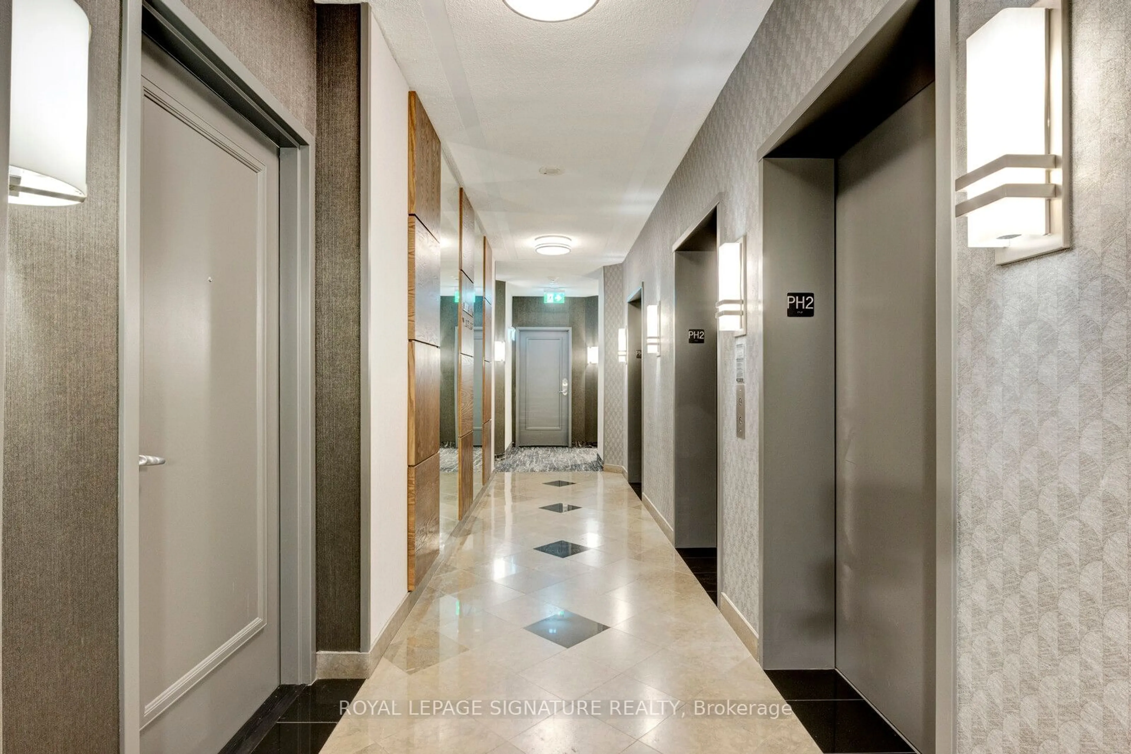 Indoor foyer for 155 Beecroft Rd #PH212, Toronto Ontario M2N 7C6