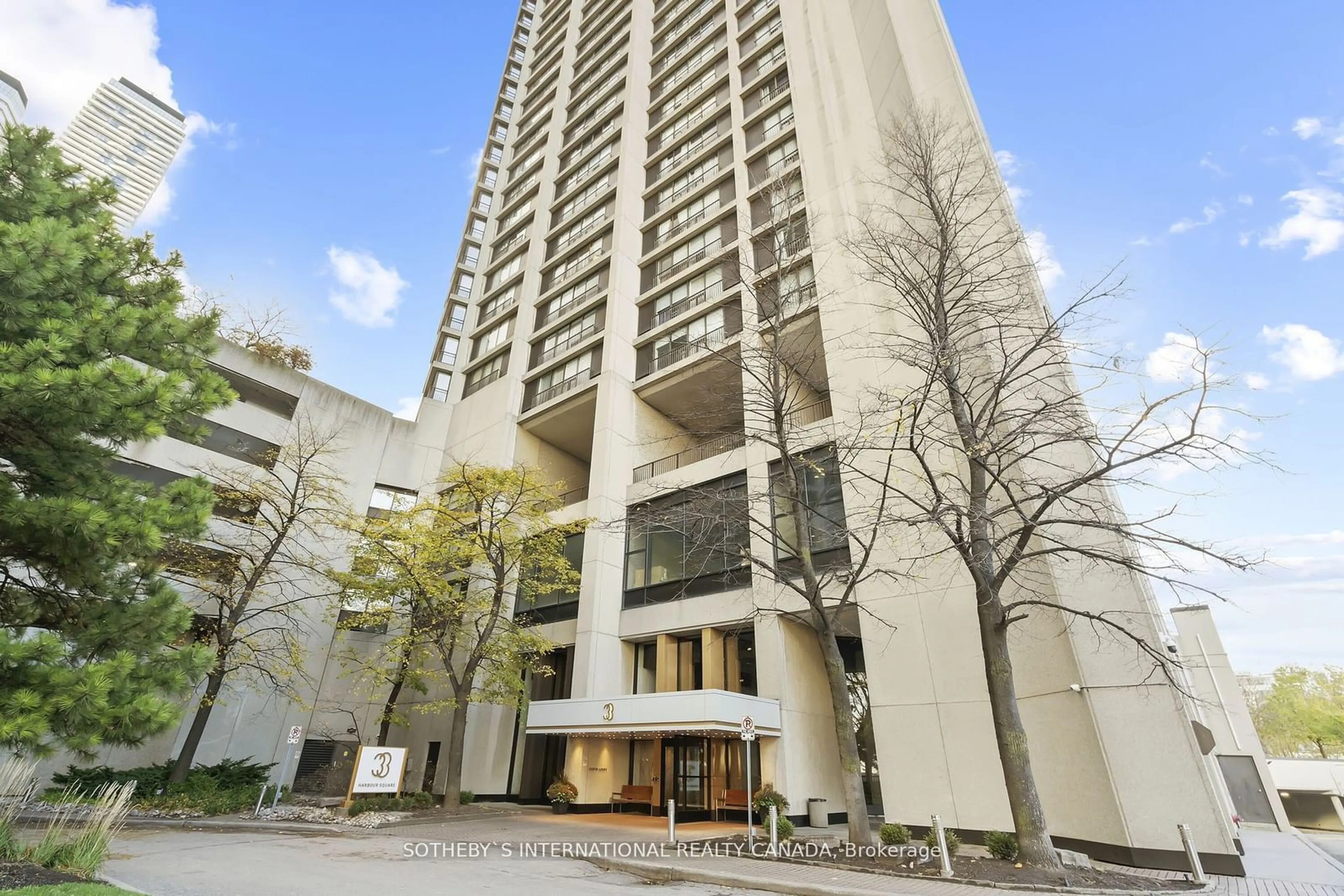 A pic from exterior of the house or condo for 33 Harbour Sq #2208, Toronto Ontario M5J 2G2
