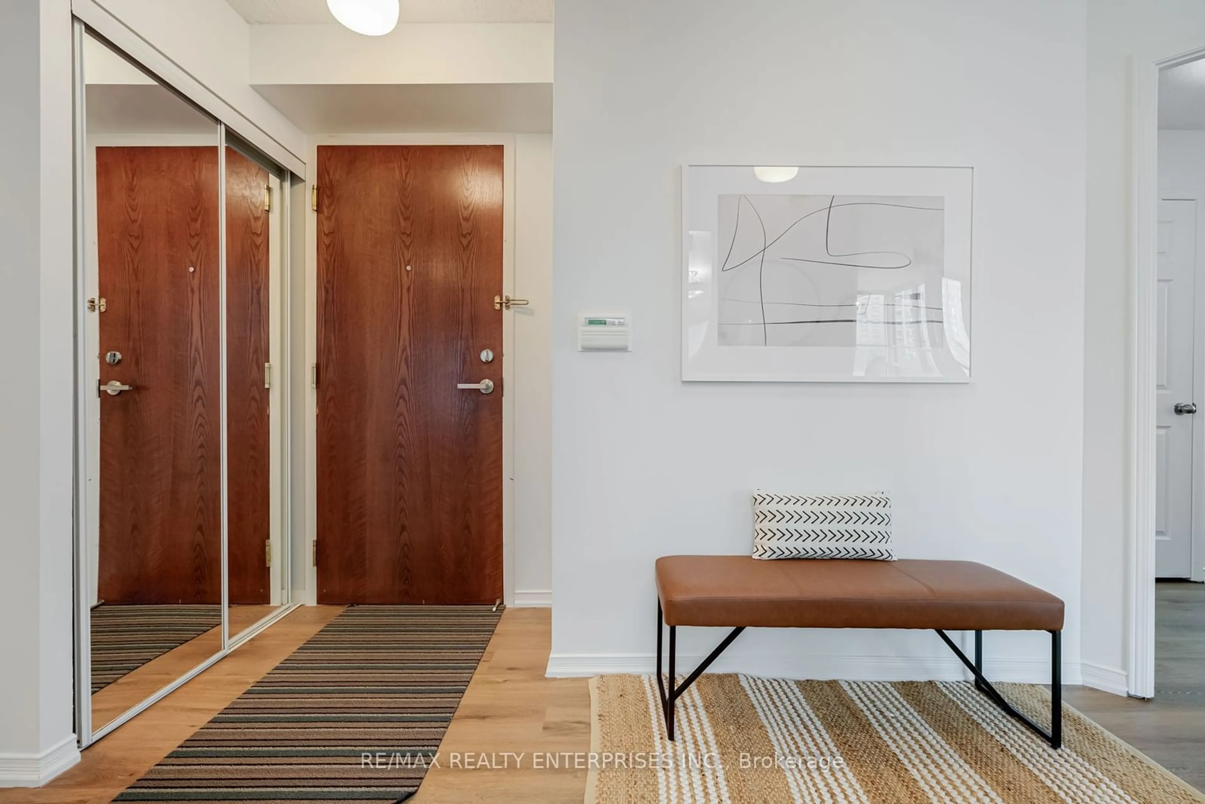 Indoor entryway for 29 Pemberton Ave #701, Toronto Ontario M2M 4L5