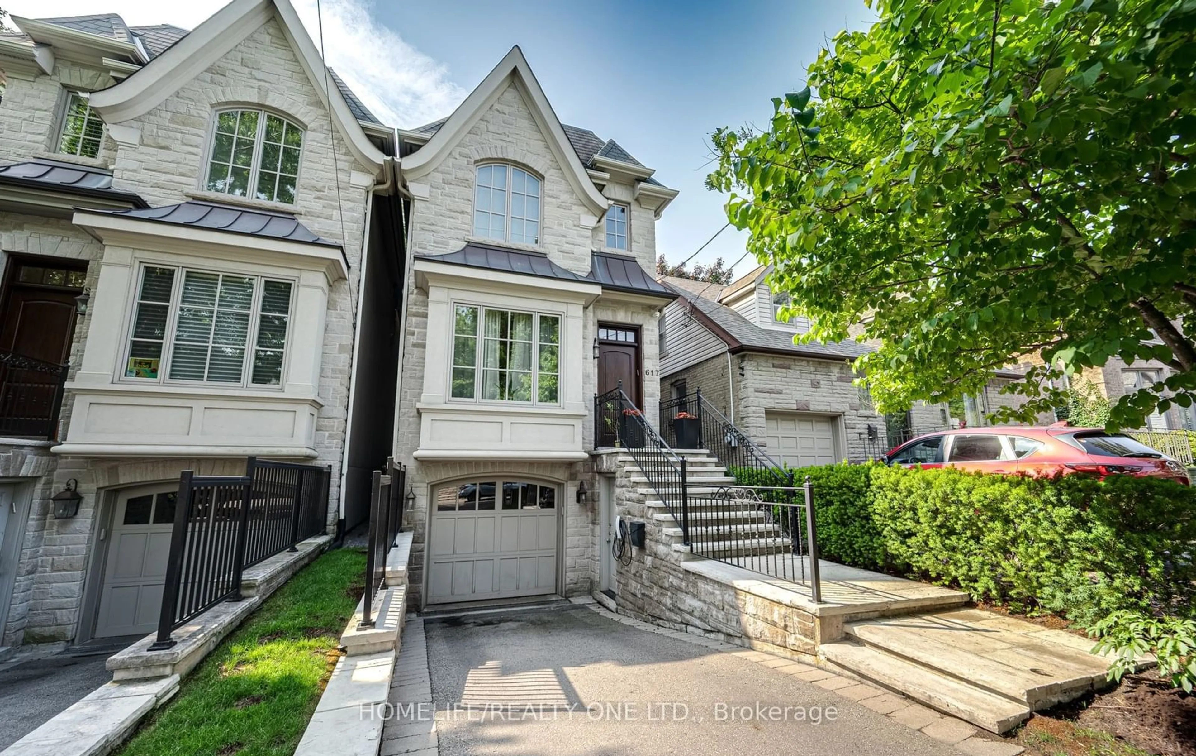 Frontside or backside of a home for 617 Woburn Ave, Toronto Ontario M5M 1M2
