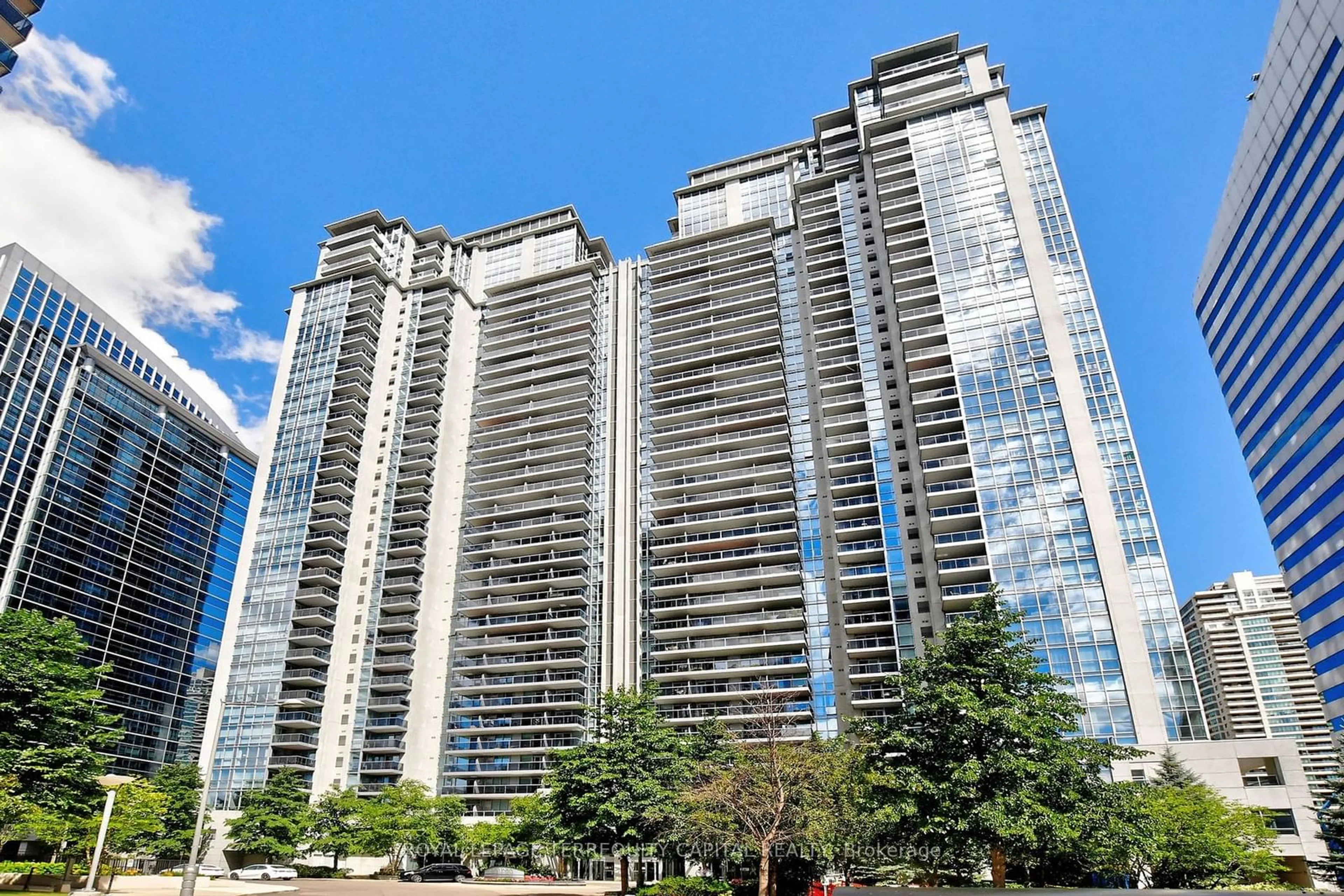 A pic from exterior of the house or condo for 4978 Yonge St #2002, Toronto Ontario M2N 7G8