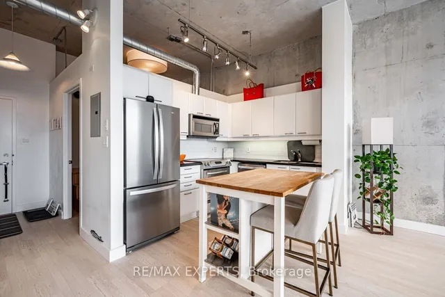 Additional property image - 955 Queen St Unit 411