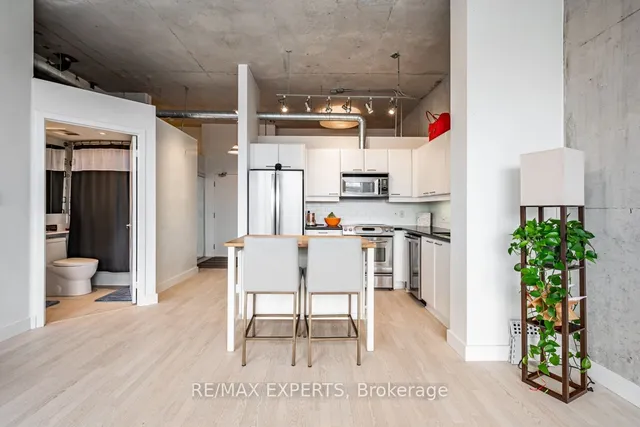 Additional property image - 955 Queen St Unit 411