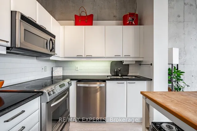 Additional property image - 955 Queen St Unit 411