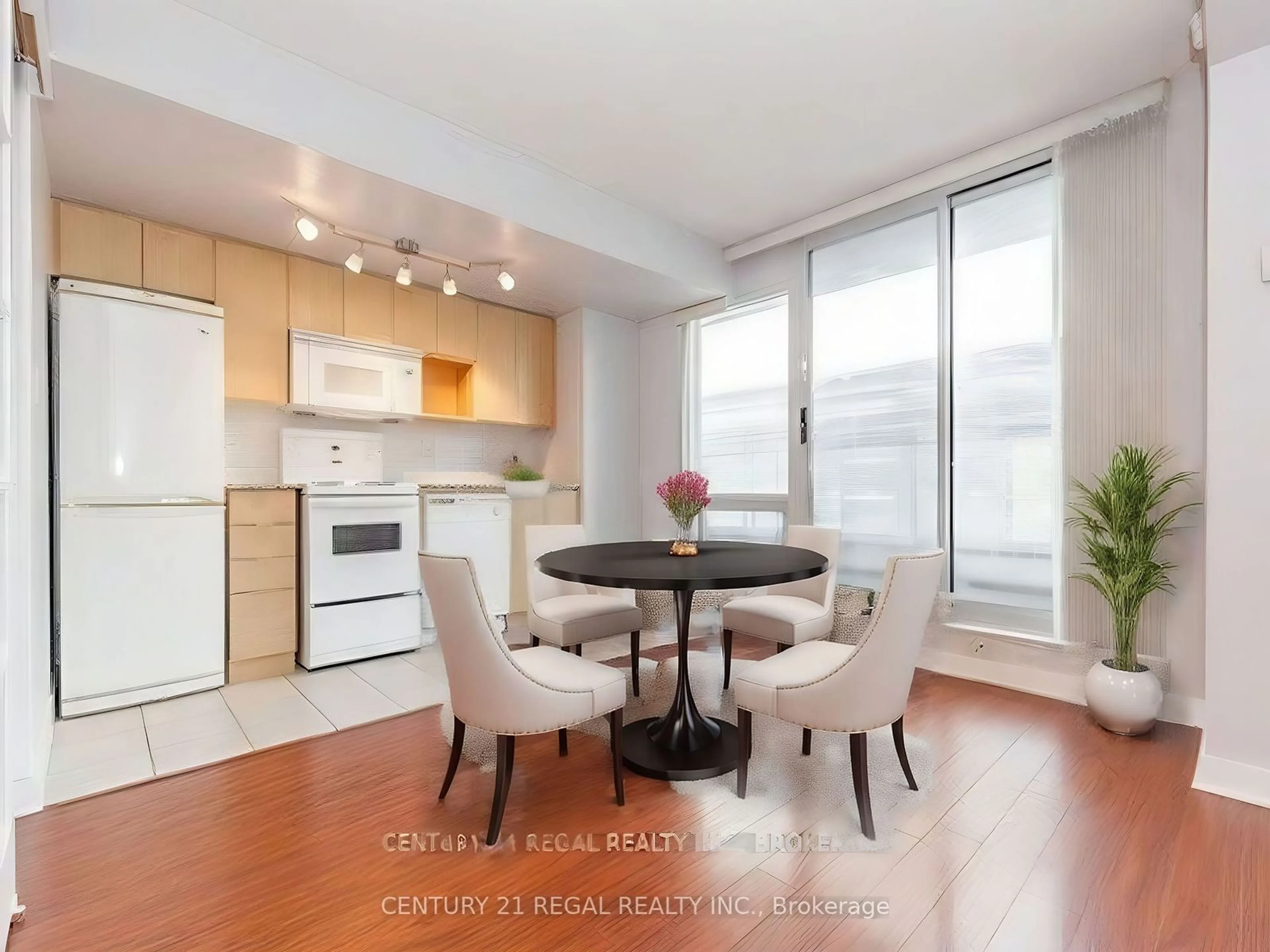 Dining room for 11 Brunel Crt #216, Toronto Ontario M5V 3Y3