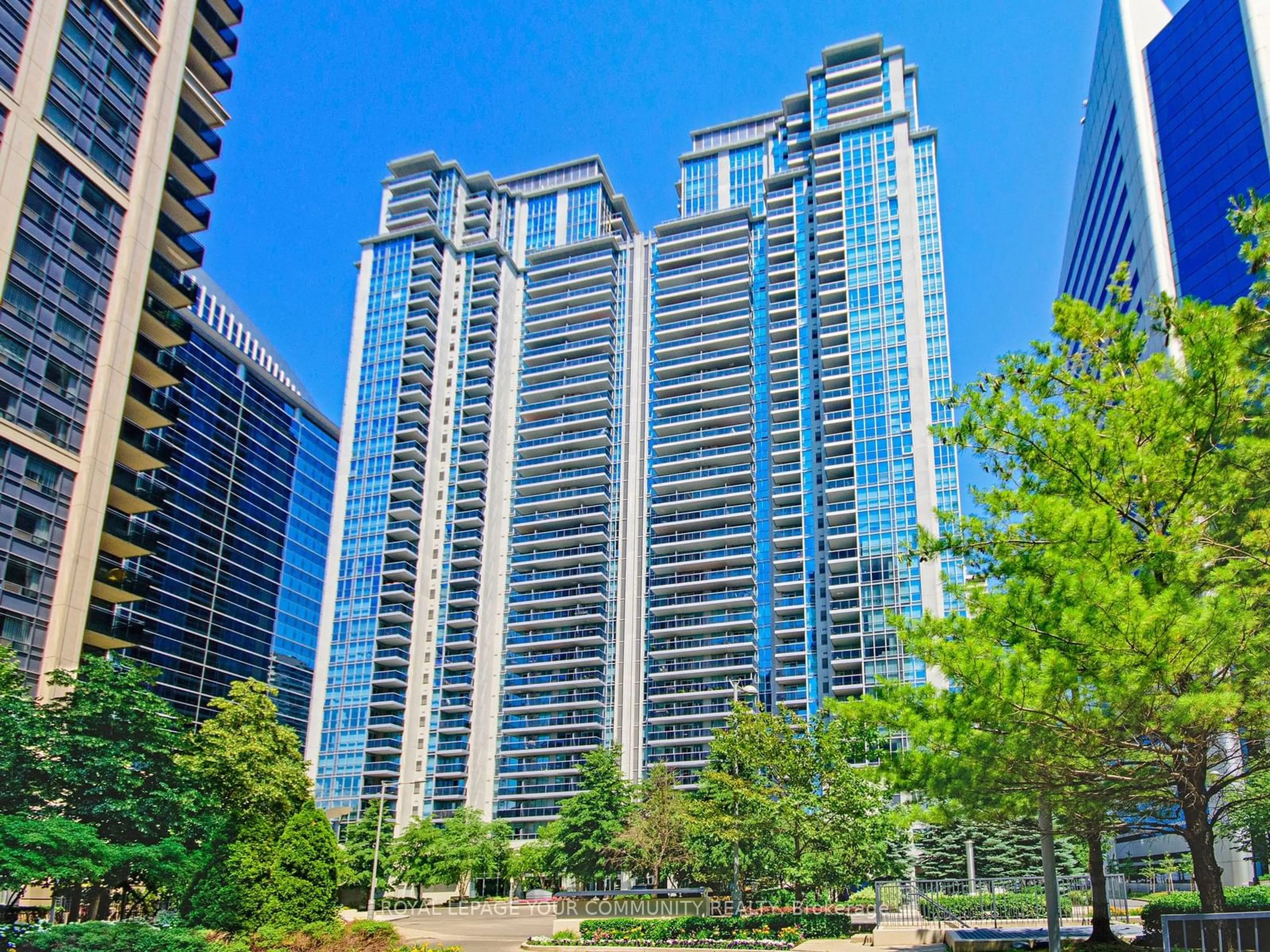 A pic from exterior of the house or condo for 4978 Yonge St #3011, Toronto Ontario M2N 7G8