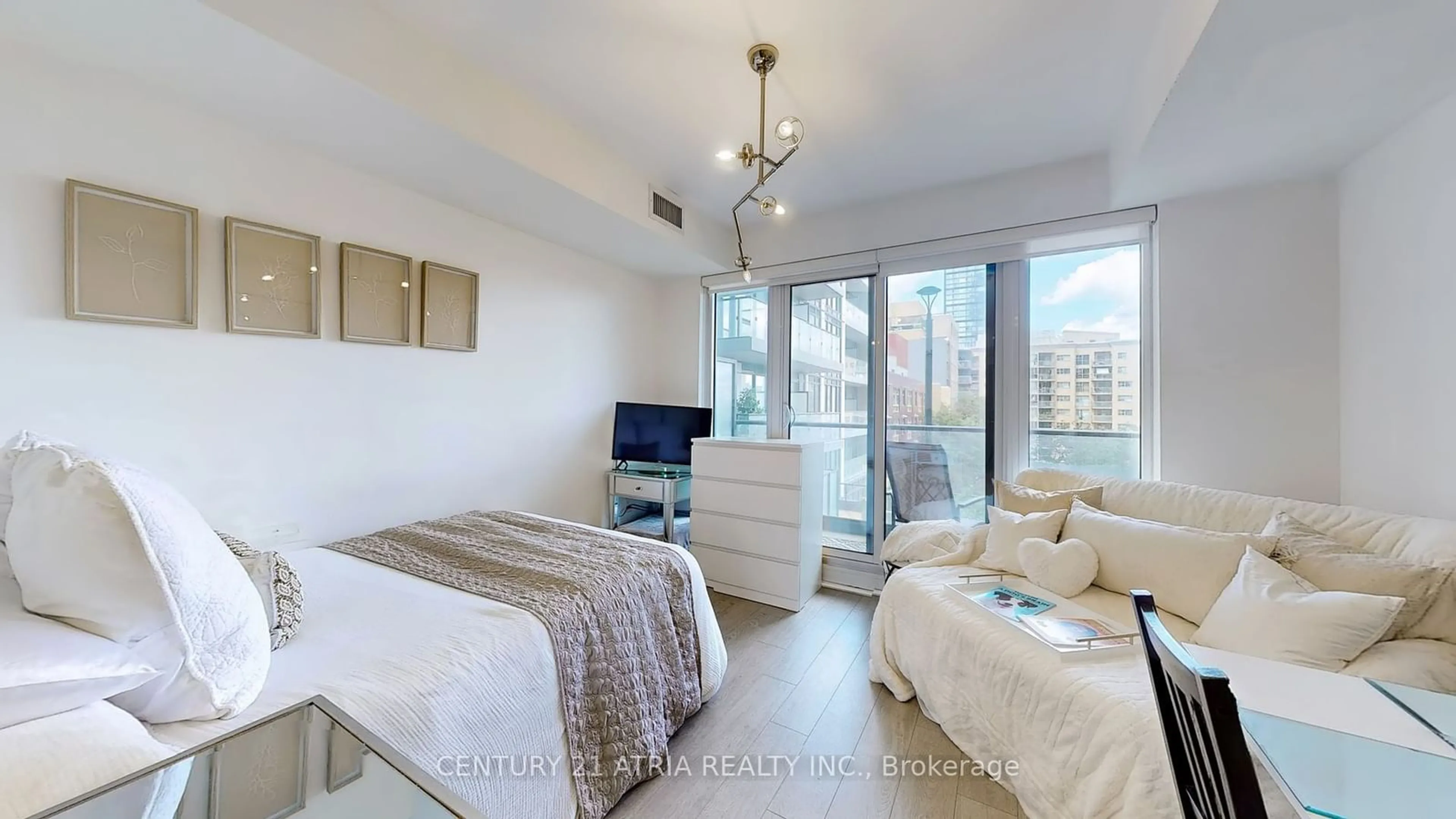 A pic of a room for 251 Jarvis St #602, Toronto Ontario M5B 0C3