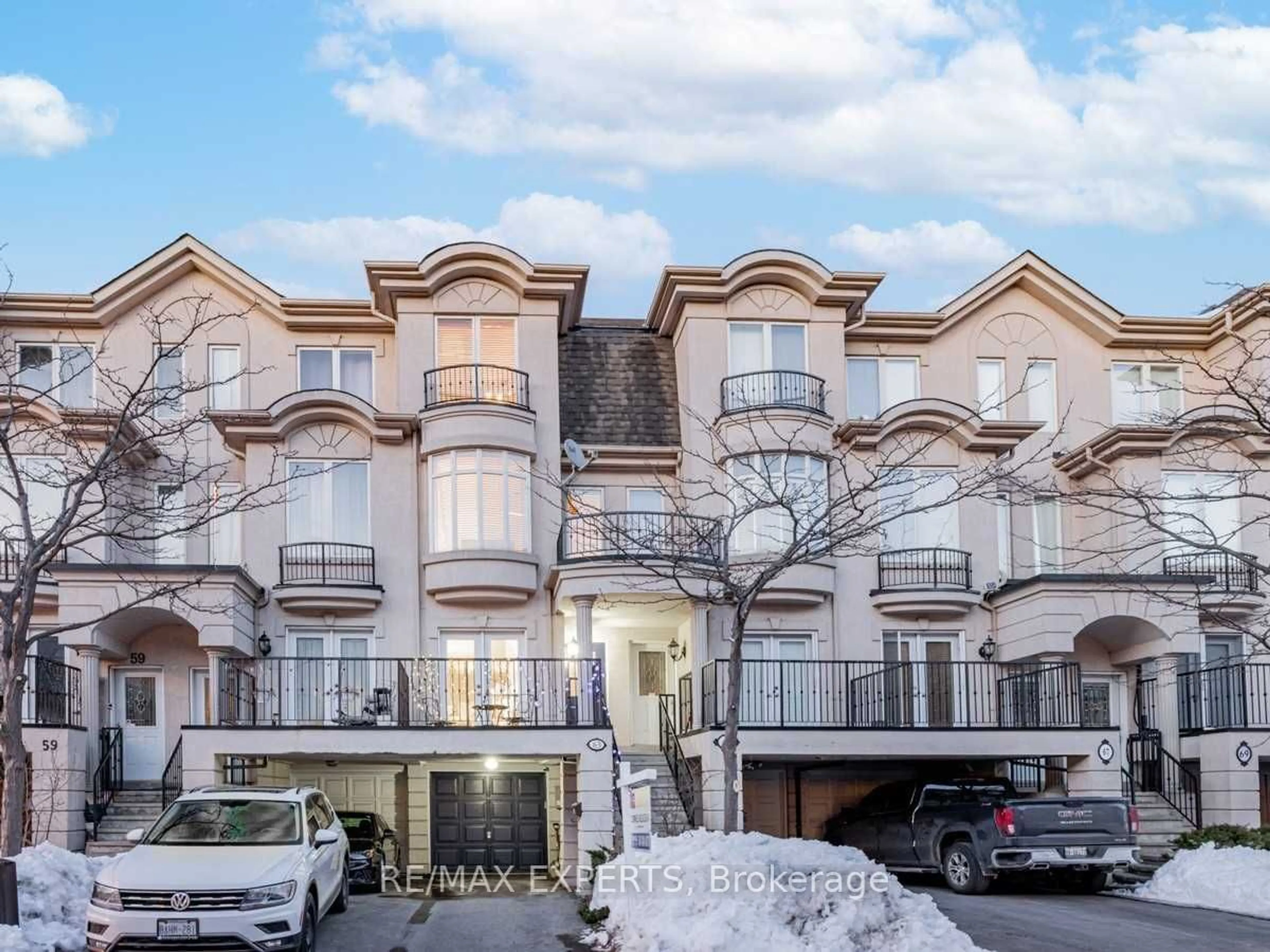 A pic from exterior of the house or condo for 63 David Dunlap Circ, Toronto Ontario M3C 4B9