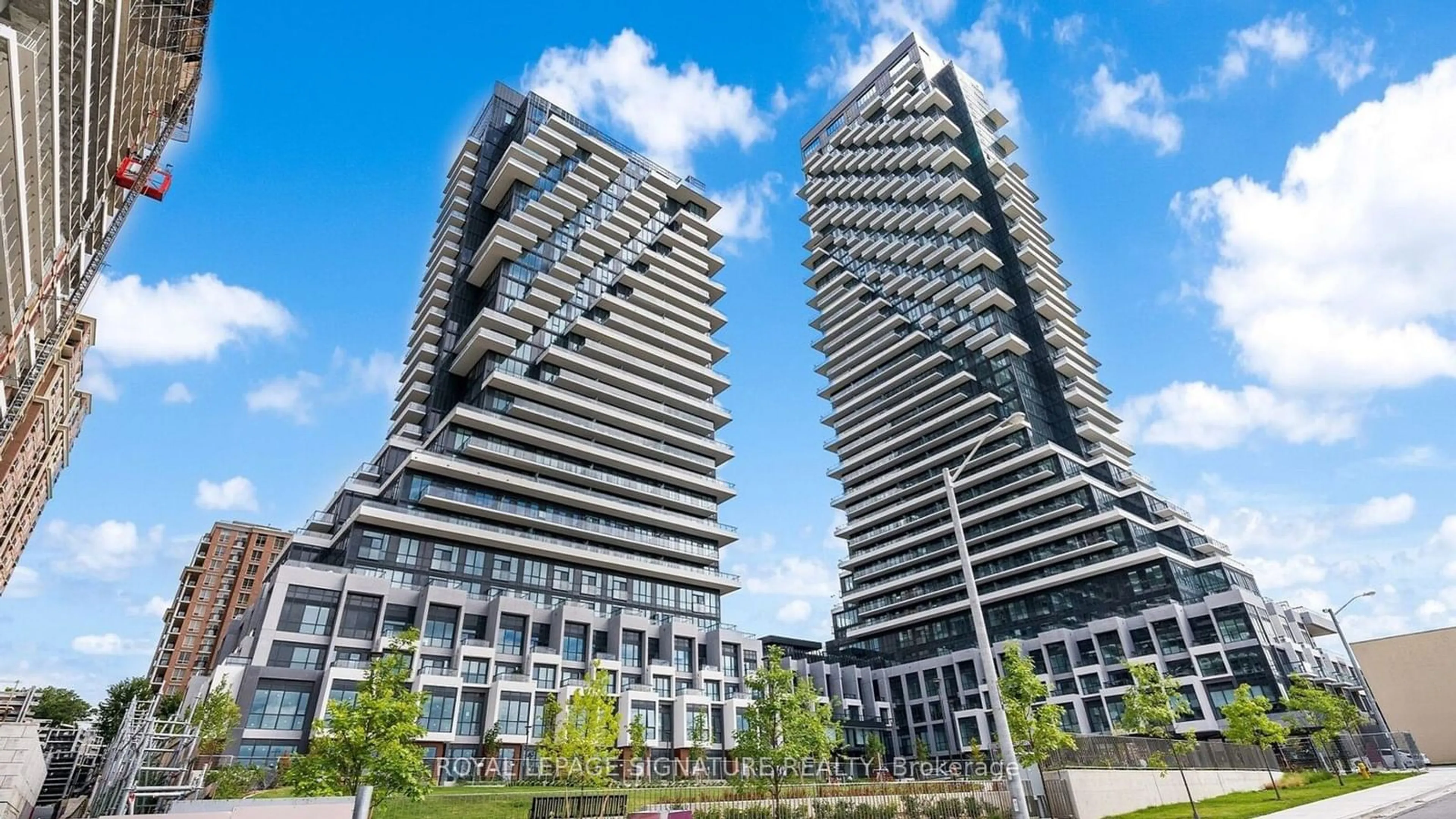 A pic from exterior of the house or condo for 30 Inn On The Park Dr #425, Toronto Ontario M3C 0P7