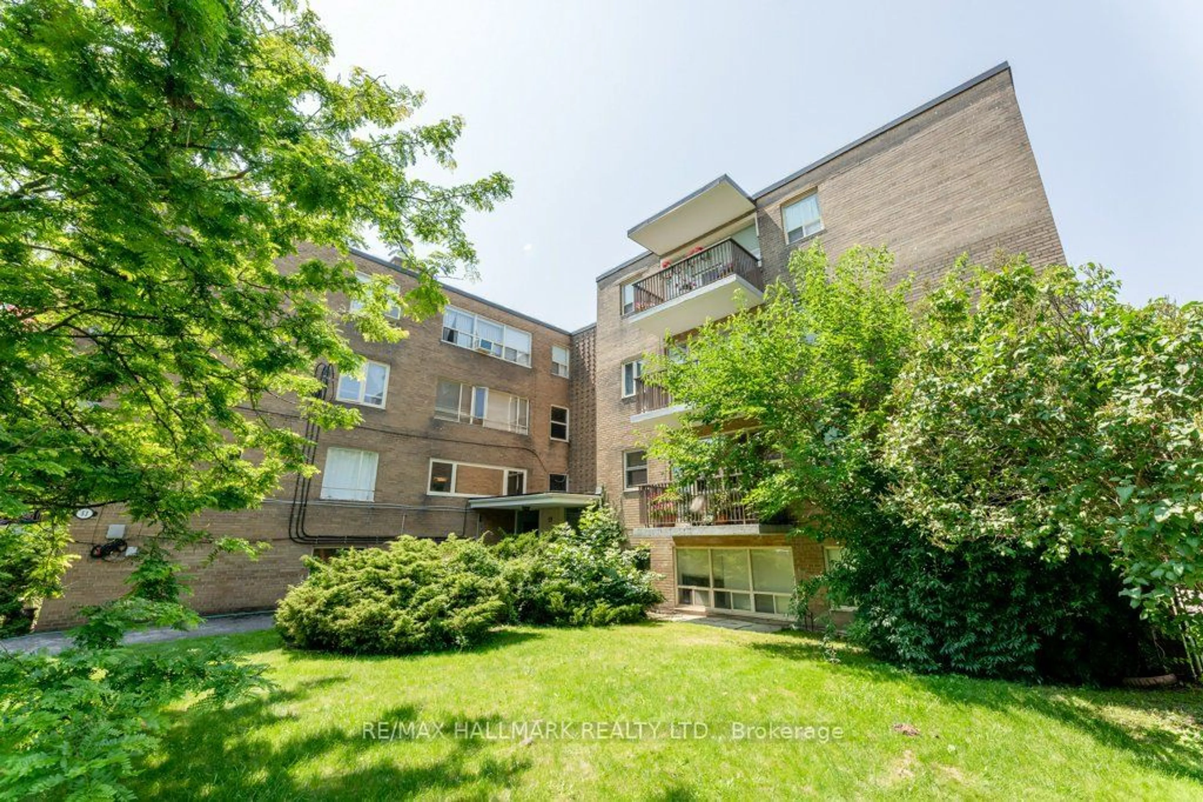A pic from exterior of the house or condo for 53 Neptune Dr, Toronto Ontario M6A 1X2