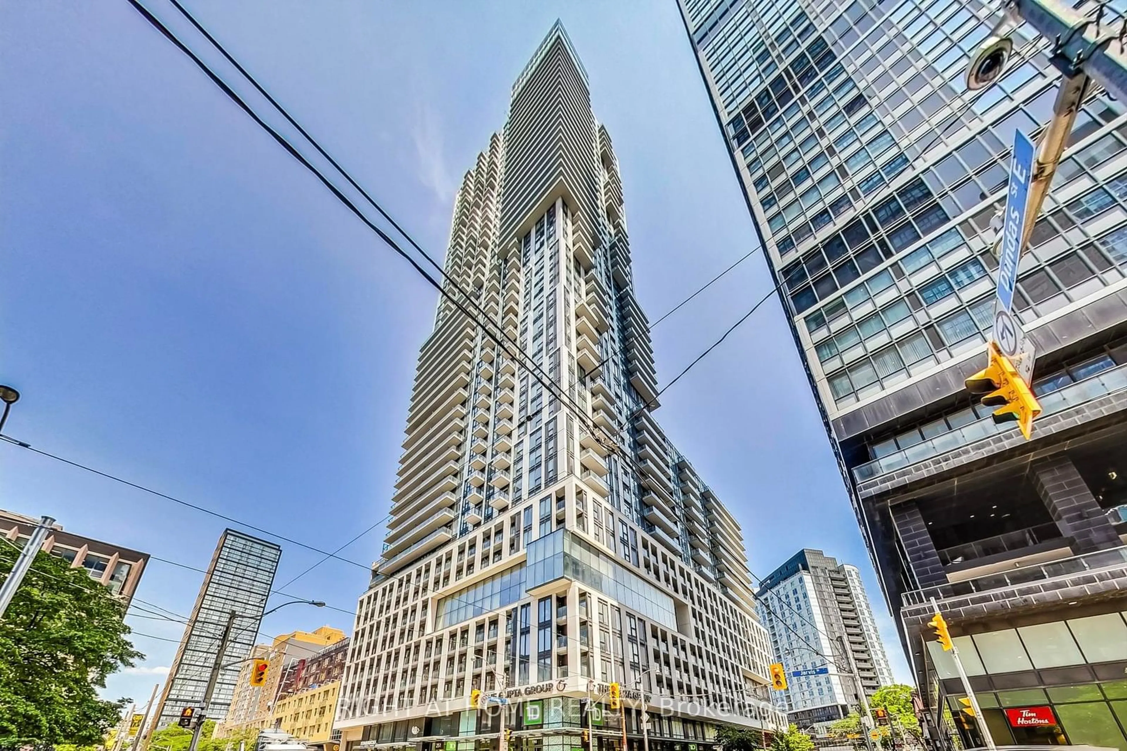 A pic from exterior of the house or condo for 251 Jarvis St #614, Toronto Ontario M5B 0C3