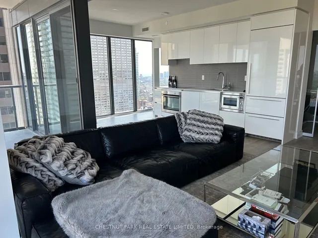 Additional property image - 8 Cumberland St Unit 3406