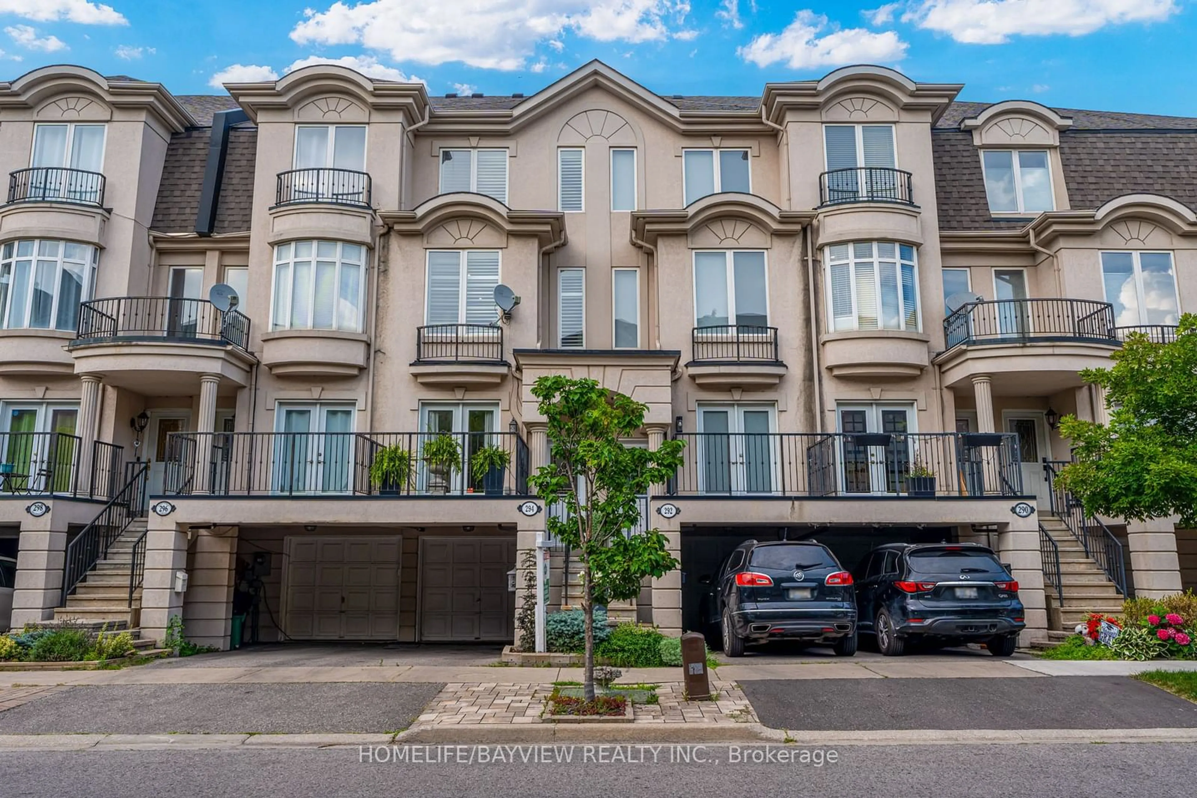 A pic from exterior of the house or condo for 294 David Dunlap Circ, Toronto Ontario M3C 4C1