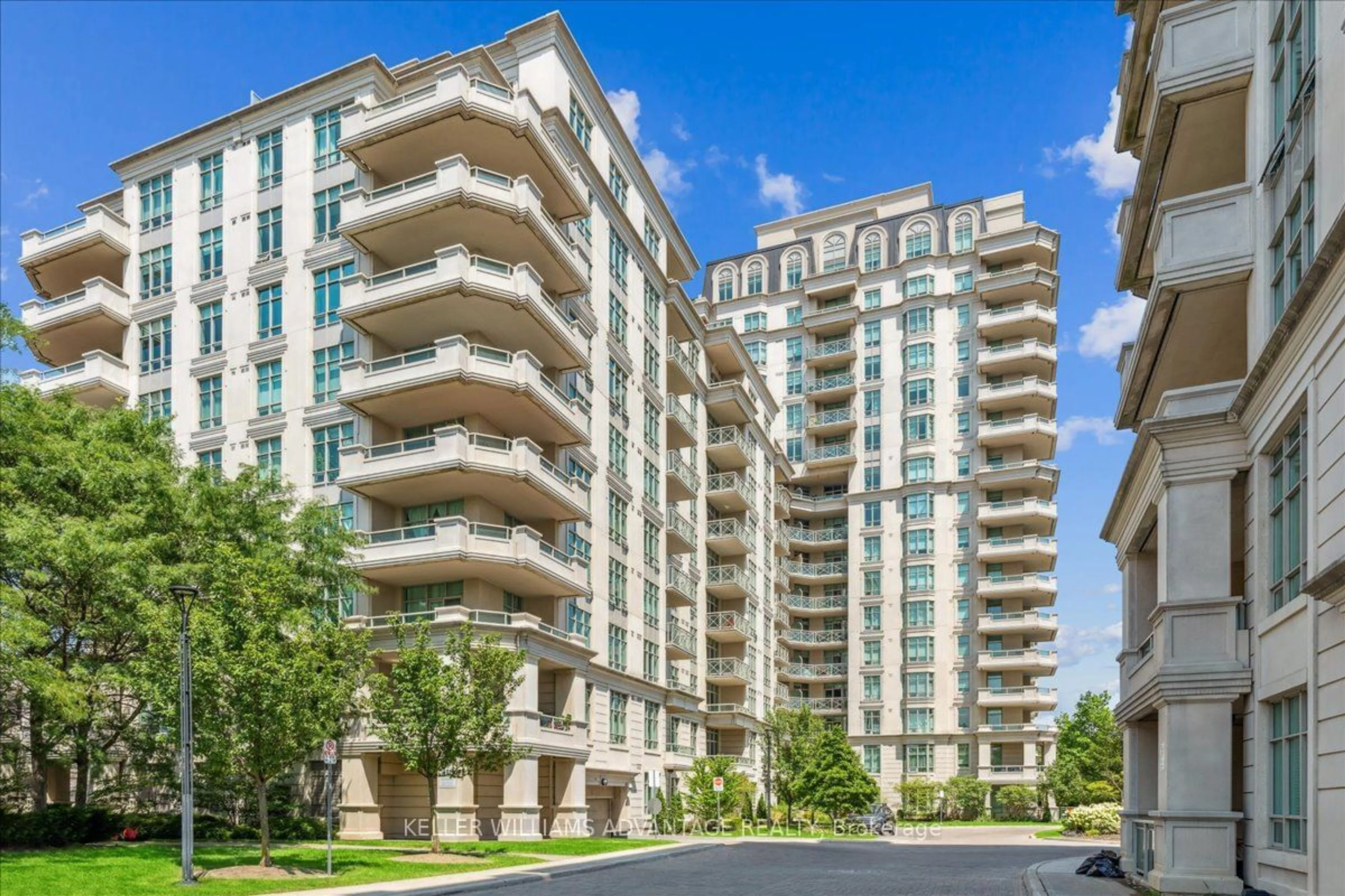 A pic from exterior of the house or condo for 20 Bloorview Pl #1018, Toronto Ontario M2J 0A6