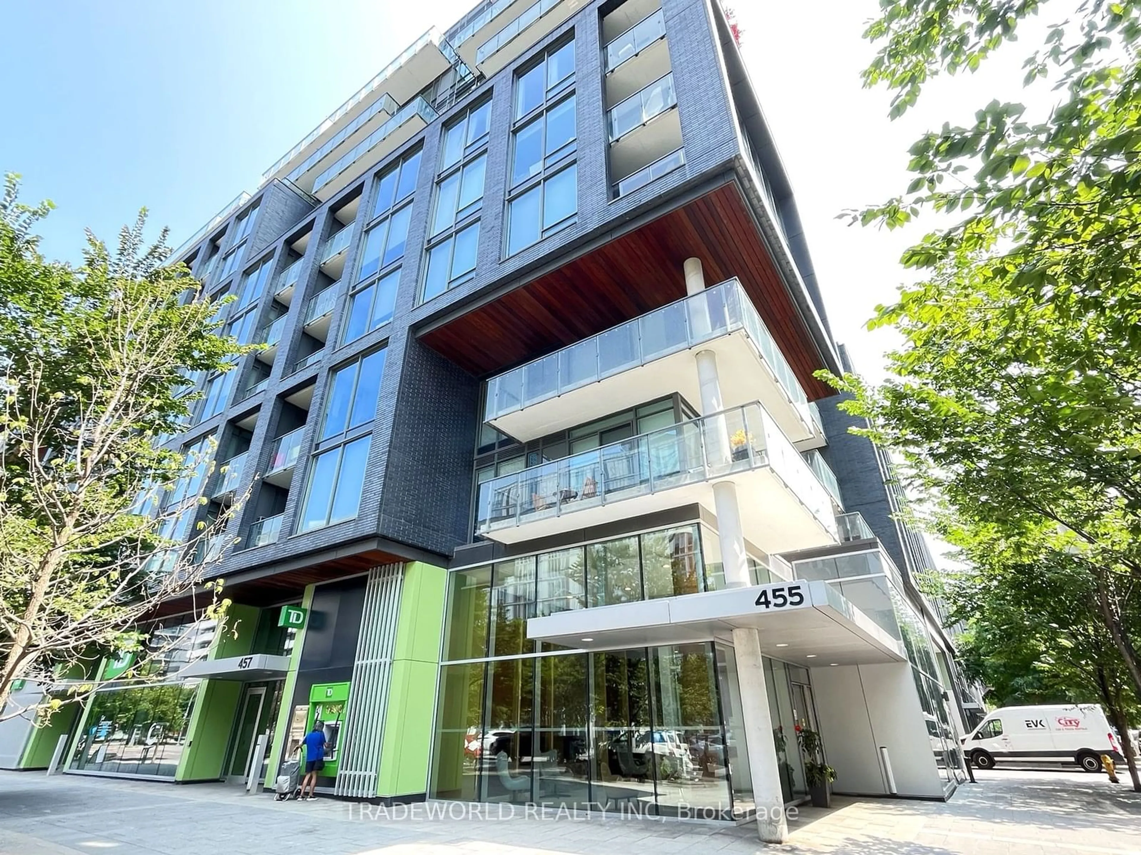 A pic from exterior of the house or condo for 455 Front St #S423, Toronto Ontario M5A 0G2
