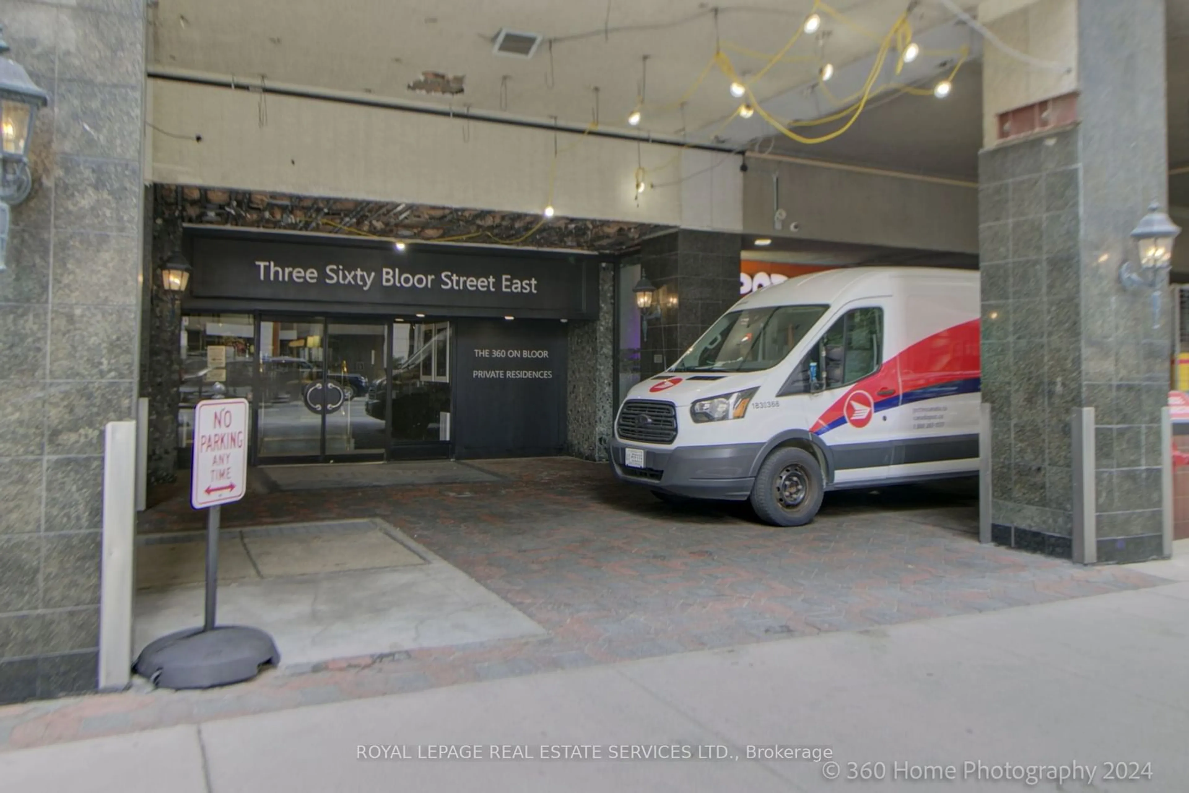 Street view for 360 Bloor St #1003, Toronto Ontario M4W 3M3