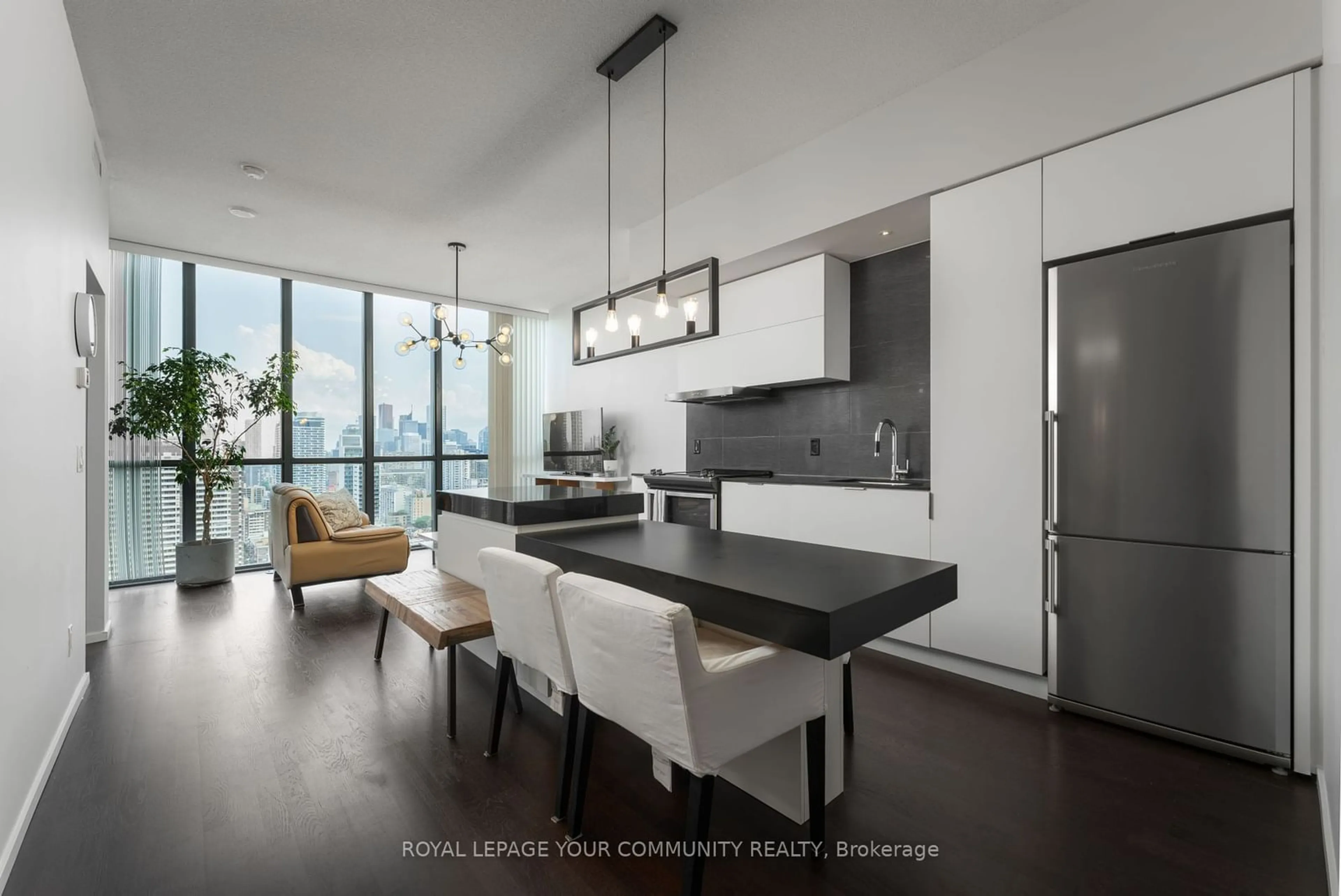 Contemporary kitchen for 101 Charles St #2303, Toronto Ontario M4Y 0A9