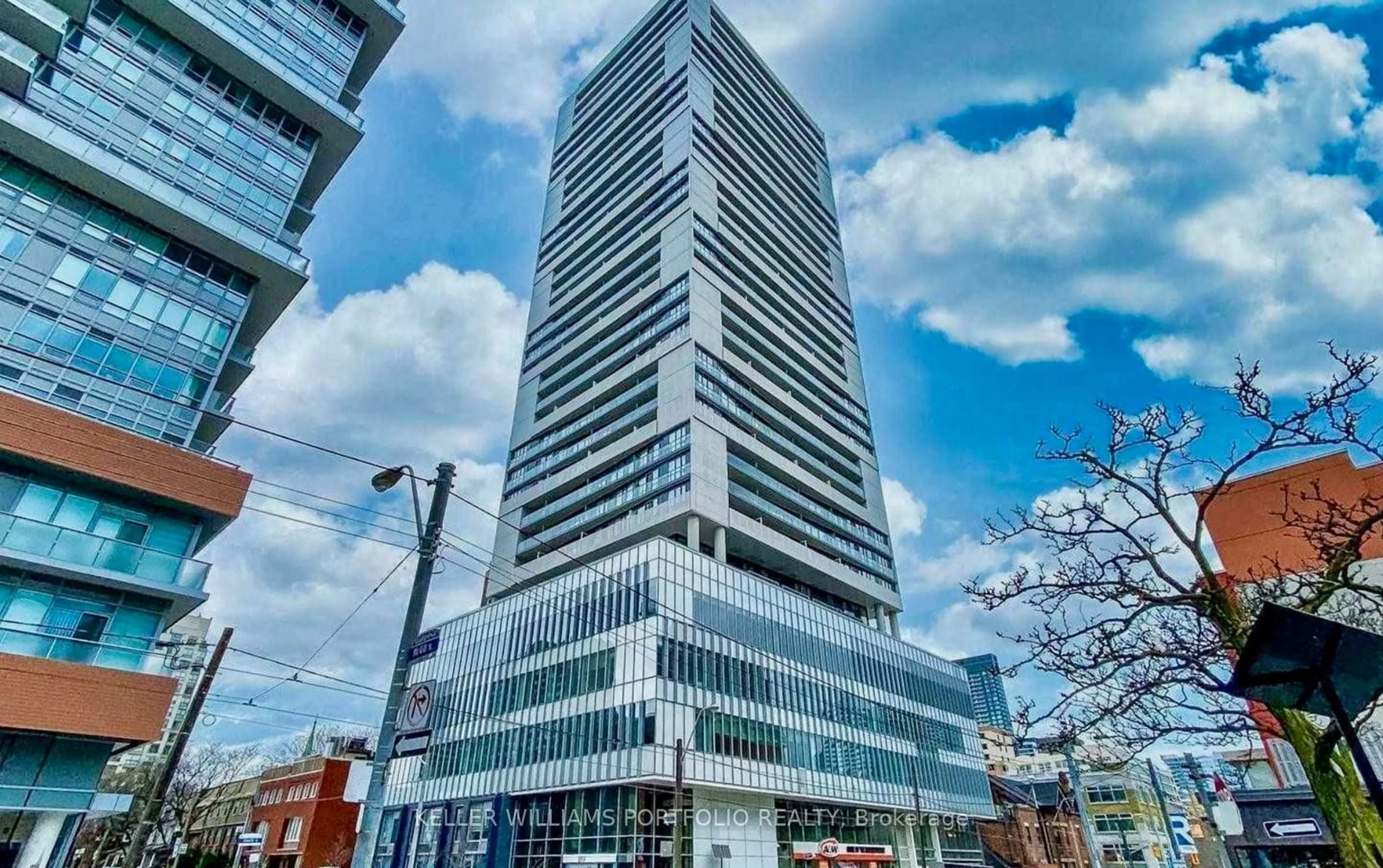 Outside view for 89 Mcgill St #706, Toronto Ontario M5B 0B1